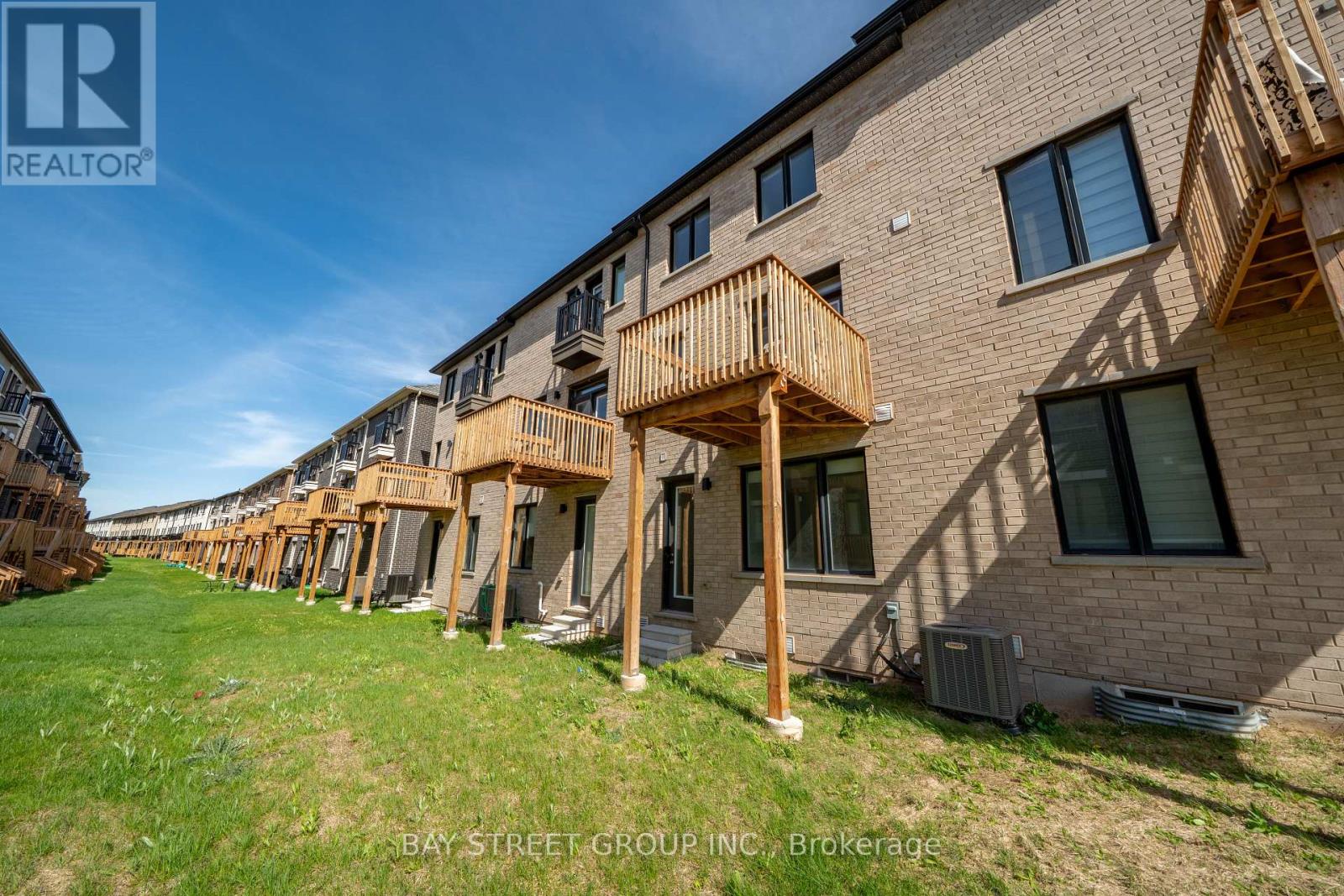 1399 Shevchenko Boulevard, Oakville, Ontario  L6M 5P3 - Photo 32 - W13084024