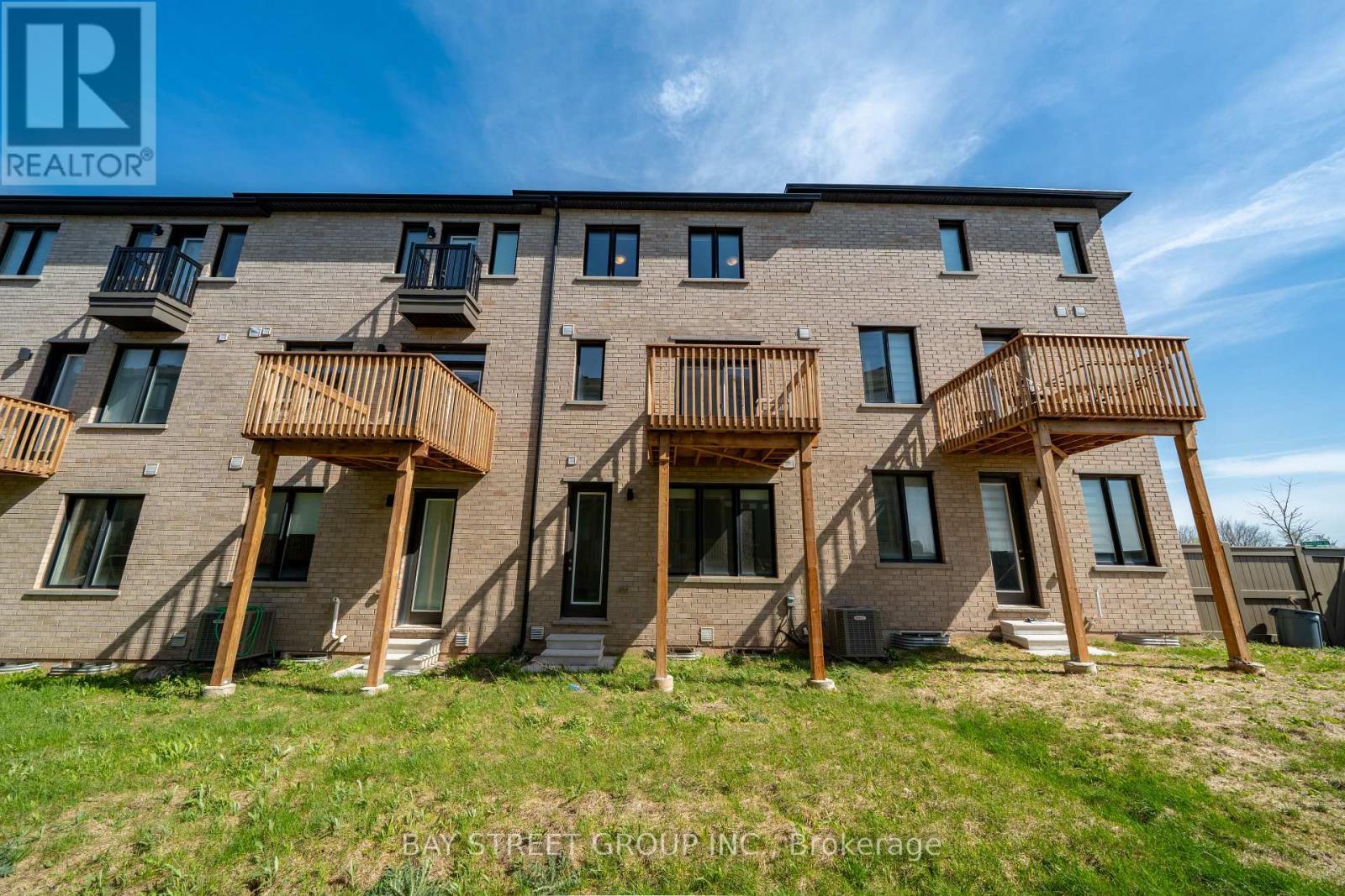 1399 Shevchenko Boulevard, Oakville, Ontario  L6M 5P3 - Photo 33 - W13084024
