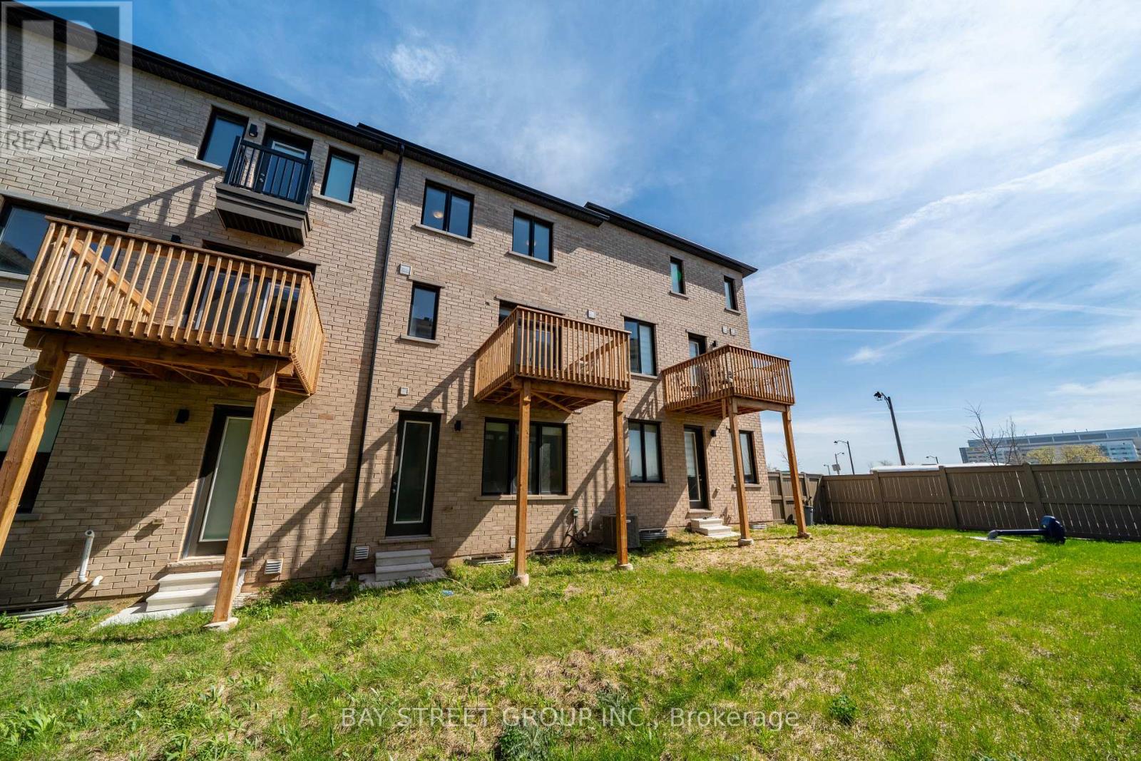 1399 Shevchenko Boulevard, Oakville, Ontario  L6M 5P3 - Photo 34 - W13084024