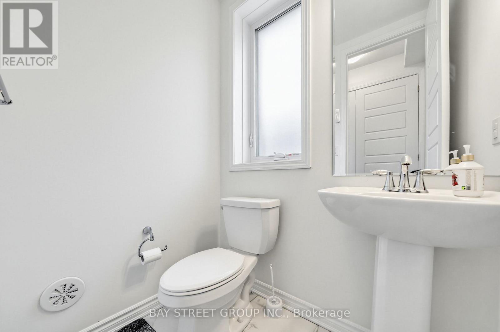 1399 Shevchenko Boulevard, Oakville, Ontario  L6M 5P3 - Photo 44 - W13084024