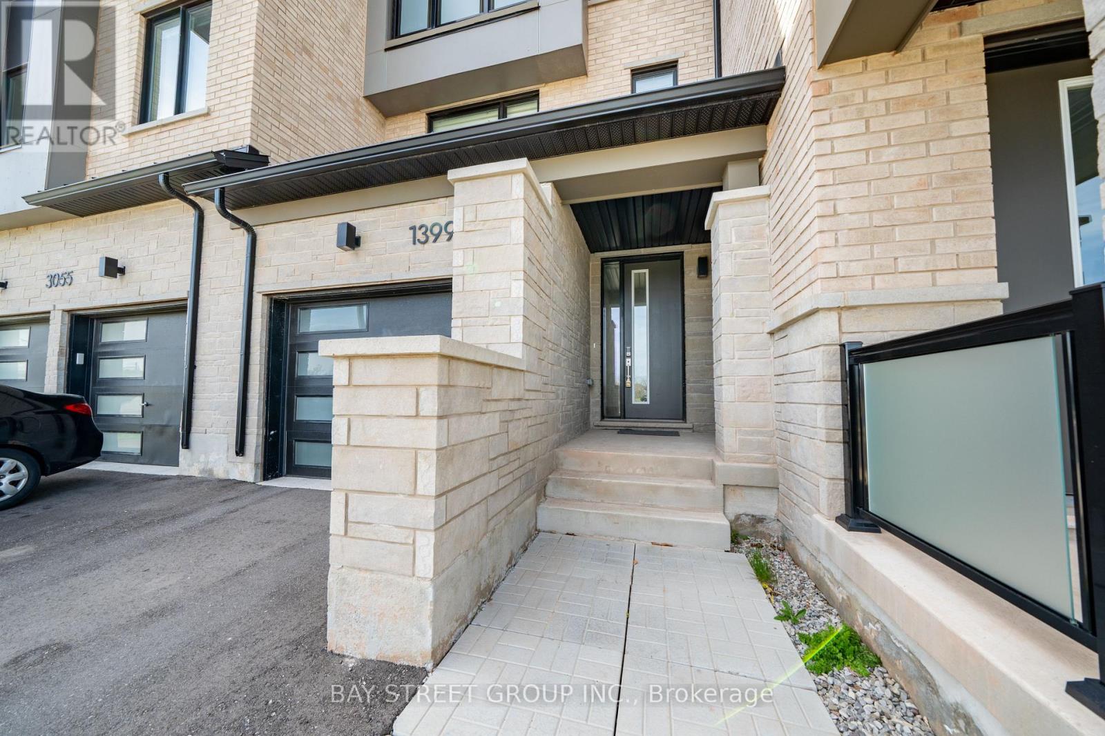 1399 Shevchenko Boulevard, Oakville, Ontario  L6M 5P3 - Photo 5 - W13084024