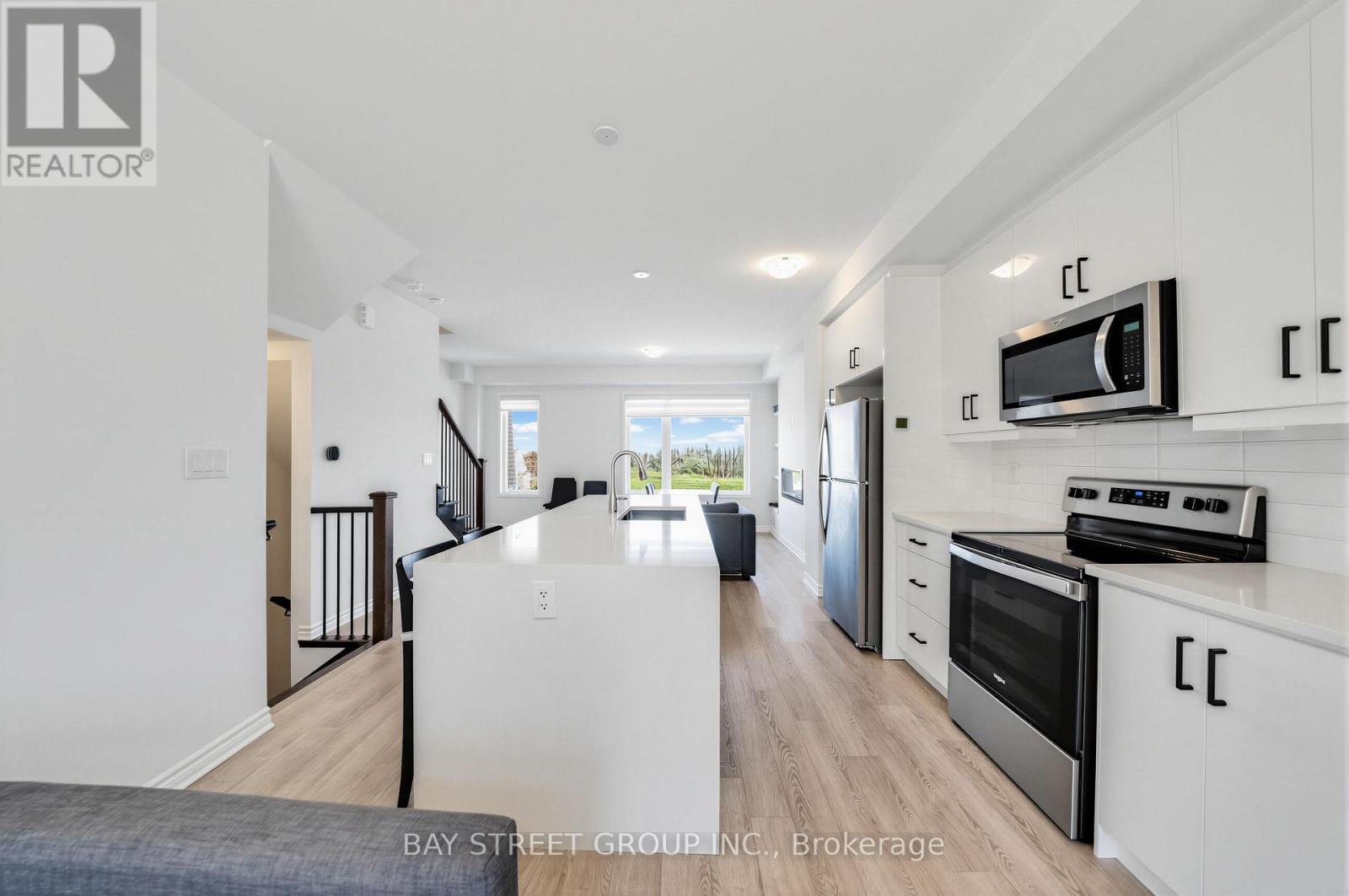 1399 Shevchenko Boulevard, Oakville, Ontario  L6M 5P3 - Photo 7 - W13084024