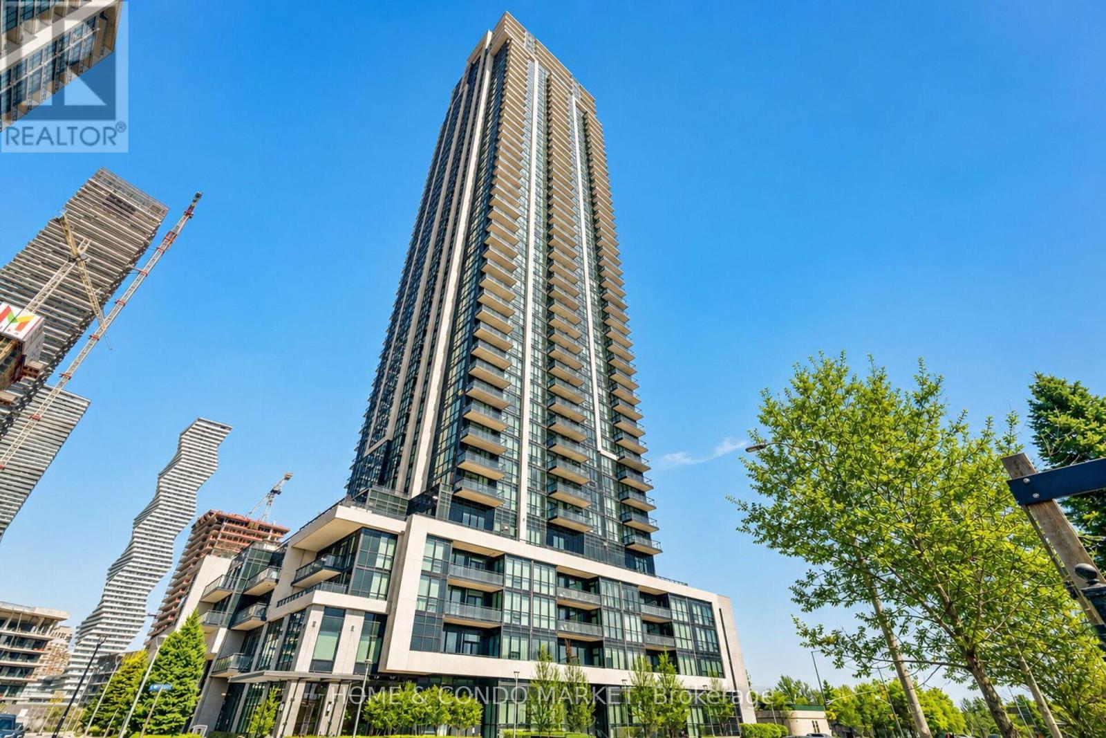 2002 - 3975 GRAND PARK DRIVE, Mississauga, Ontario