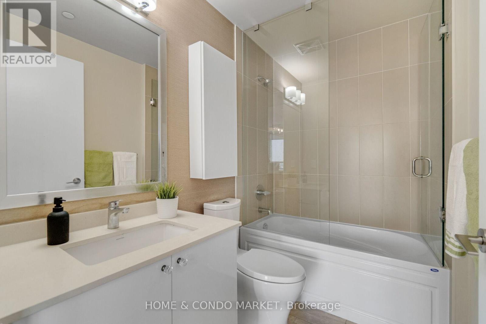2002 - 3975 Grand Park Drive, Mississauga, Ontario  L5B 0K4 - Photo 23 - W13084032