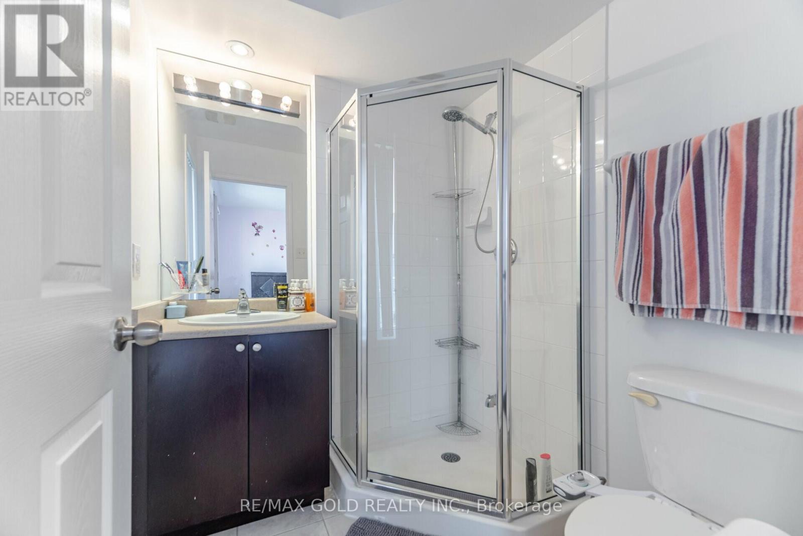 142 - 60 Fairwood Circle, Brampton, Ontario  L6R 0Y6 - Photo 10 - W13084050