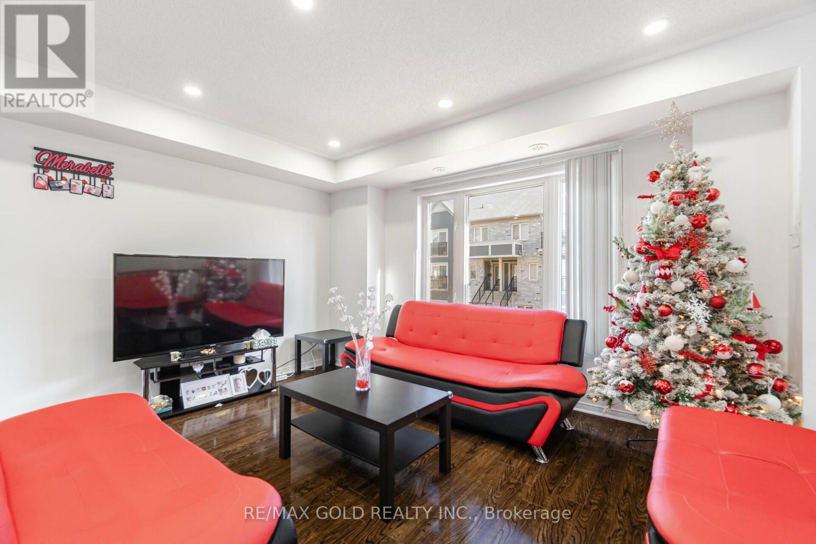 142 - 60 Fairwood Circle, Brampton, Ontario  L6R 0Y6 - Photo 3 - W13084050