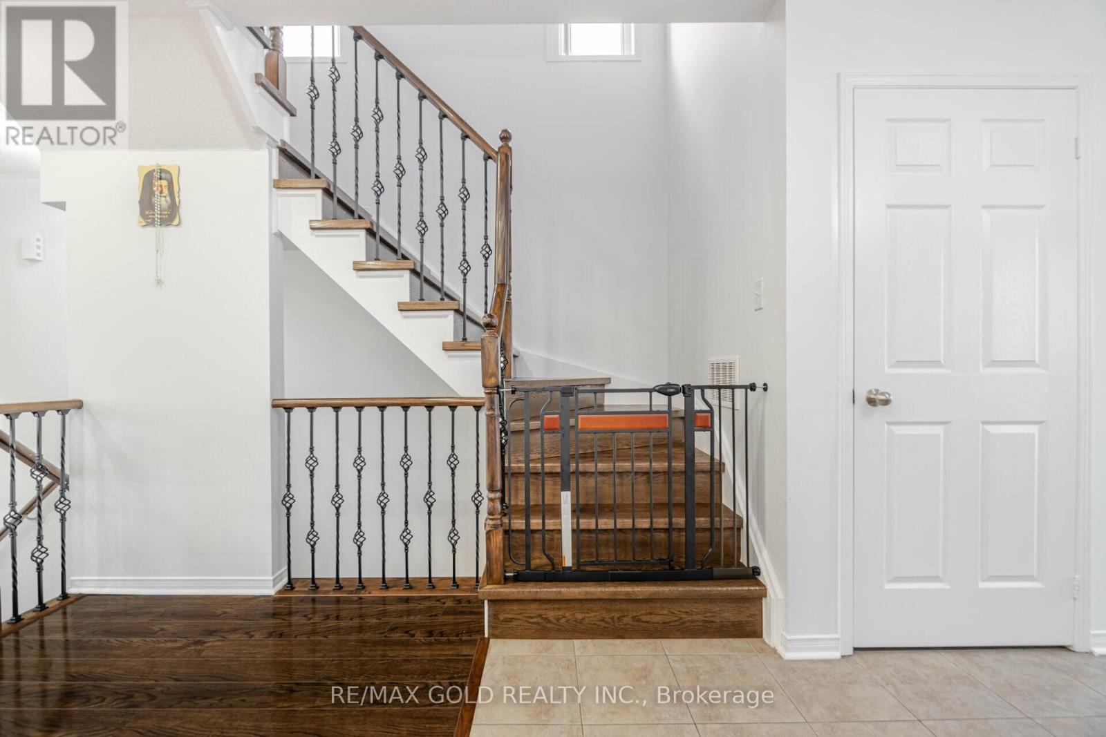 142 - 60 Fairwood Circle, Brampton, Ontario  L6R 0Y6 - Photo 8 - W13084050