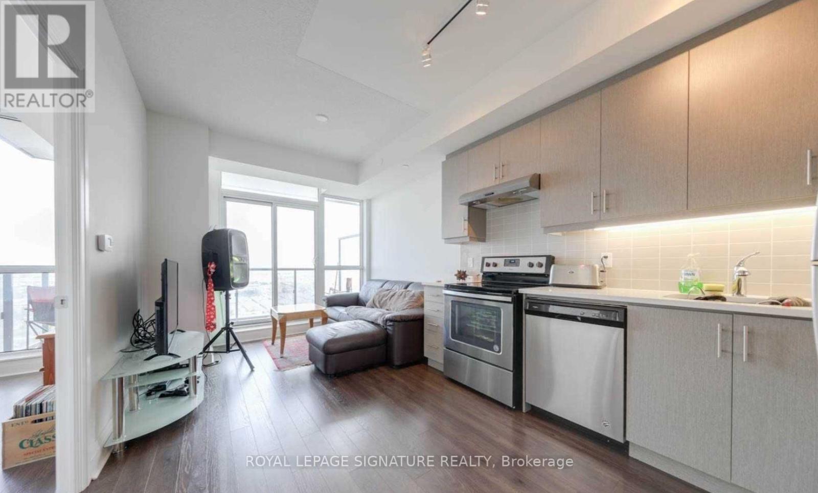 1407 - 17 Zorra Street, Toronto, Ontario  M8Z 4Z6 - Photo 3 - W13084080