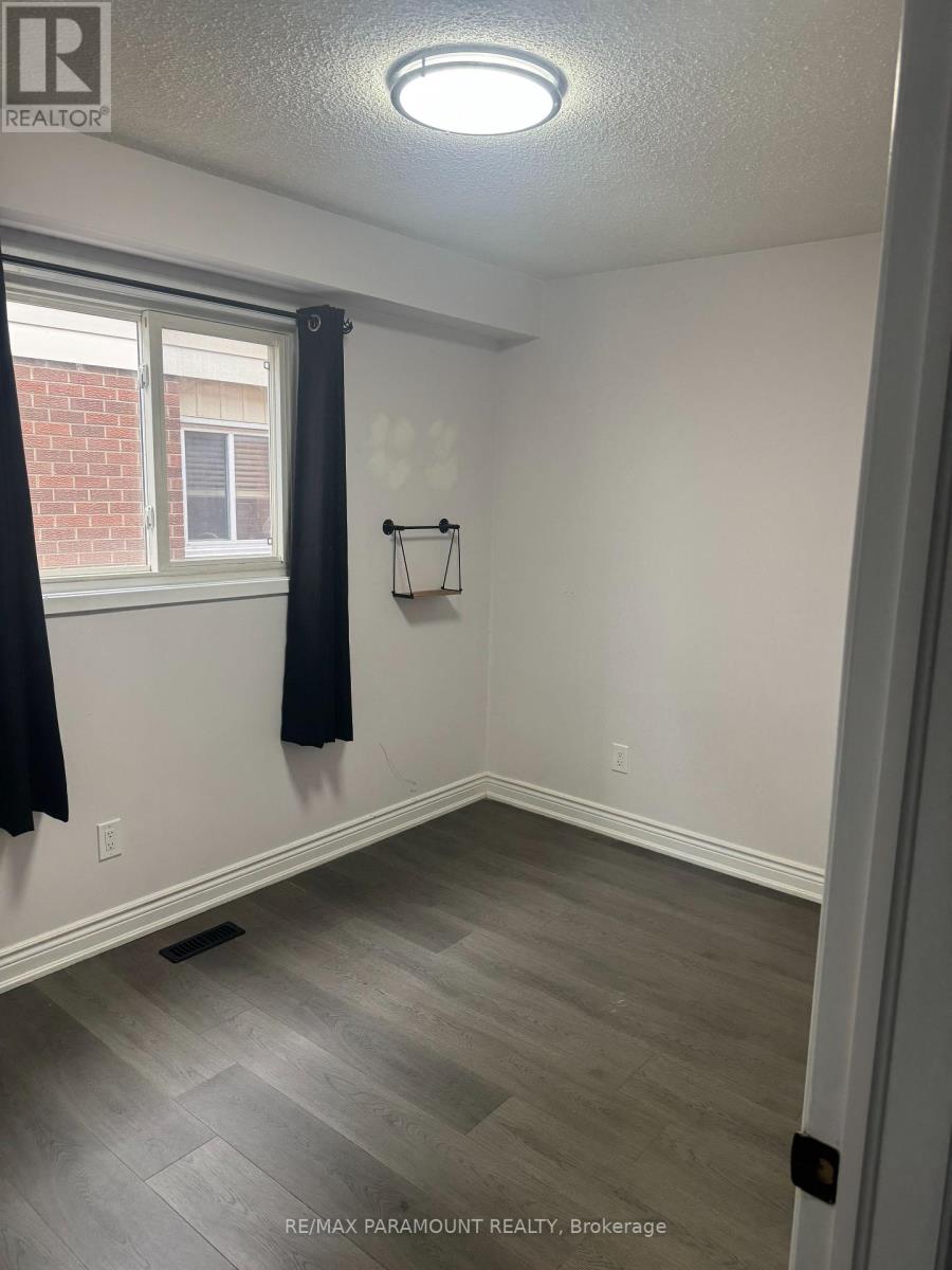 (Back Unit) - 58 Martindale Crescent, Brampton, Ontario  L6X 2T9 - Photo 5 - W13084118