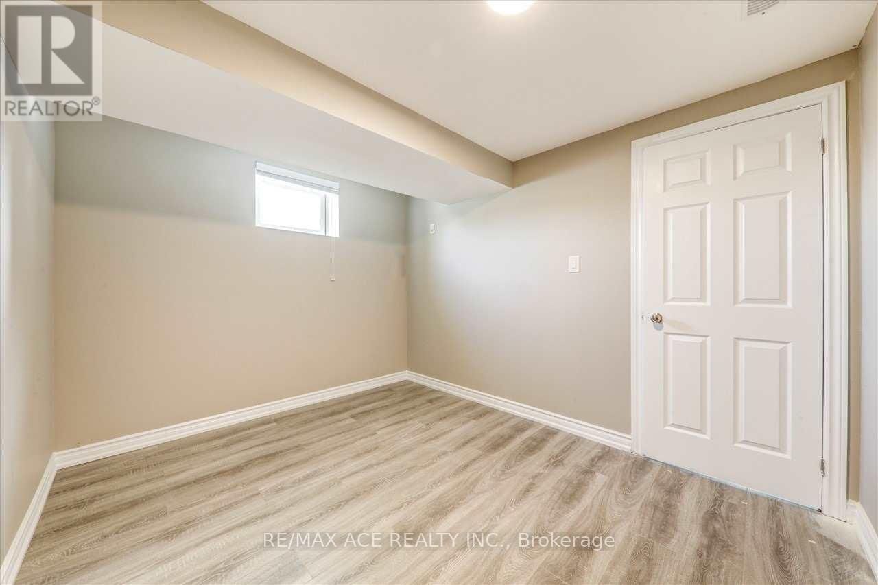 Bsmt - 2 Adastra Place, Brampton, Ontario  L6P 3B4 - Photo 13 - W13084138