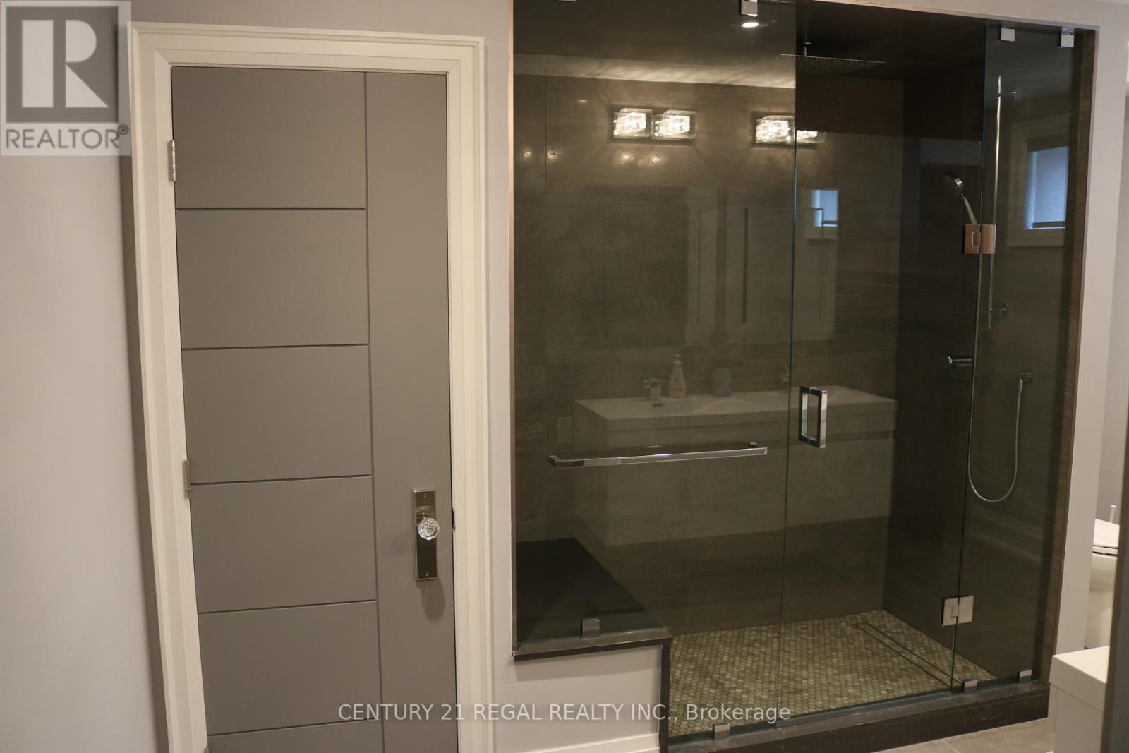 18 Rowse Crescent, Toronto, Ontario  M9P 3L5 - Photo 14 - W13084212