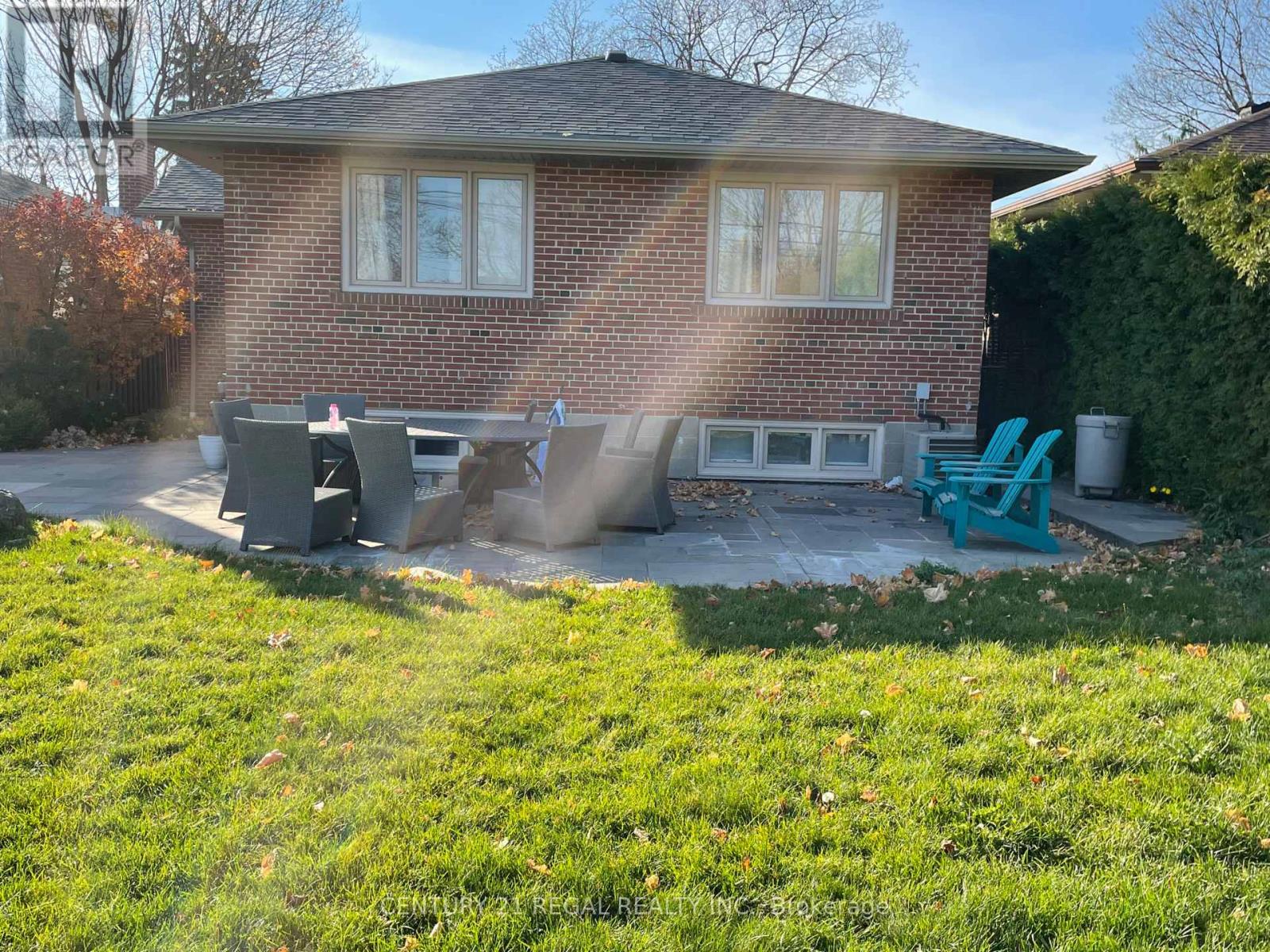 18 Rowse Crescent, Toronto, Ontario  M9P 3L5 - Photo 19 - W13084212