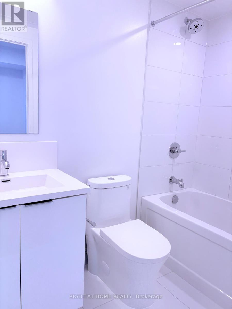 1436 - 230 Simcoe Street, Toronto, Ontario  M5T 1T4 - Photo 11 - C13080426