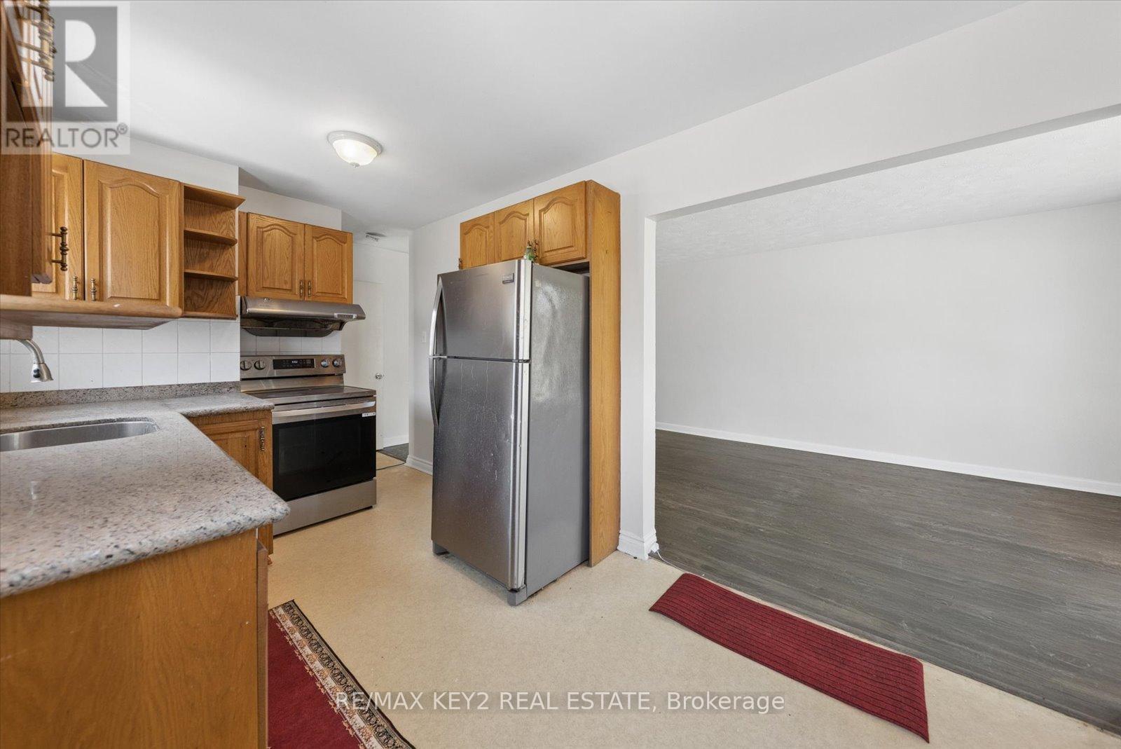 137 Newlands Avenue, Toronto, Ontario  M1L 1S2 - Photo 11 - E13083958
