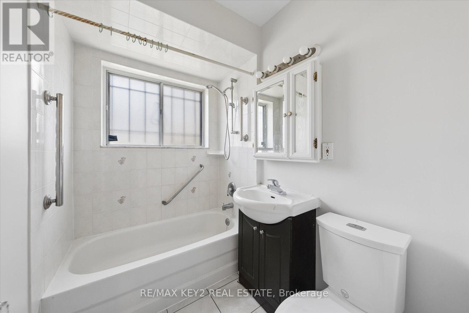 137 Newlands Avenue, Toronto, Ontario  M1L 1S2 - Photo 20 - E13083958