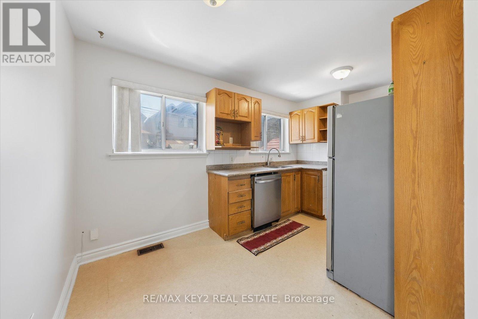 137 Newlands Avenue, Toronto, Ontario  M1L 1S2 - Photo 9 - E13083958