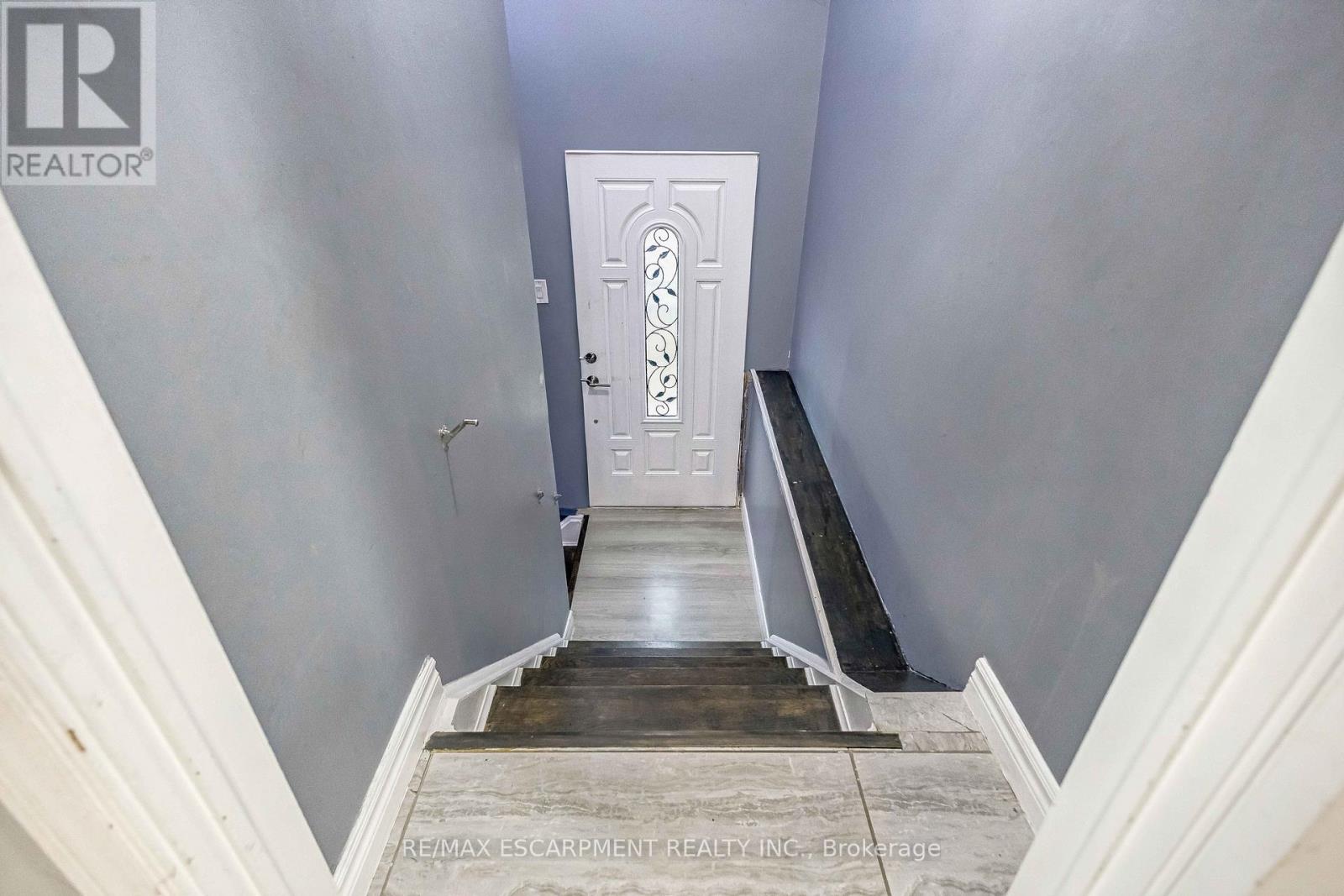 70 Ossington Drive, Hamilton, Ontario  L8W 3S4 - Photo 19 - X13084006