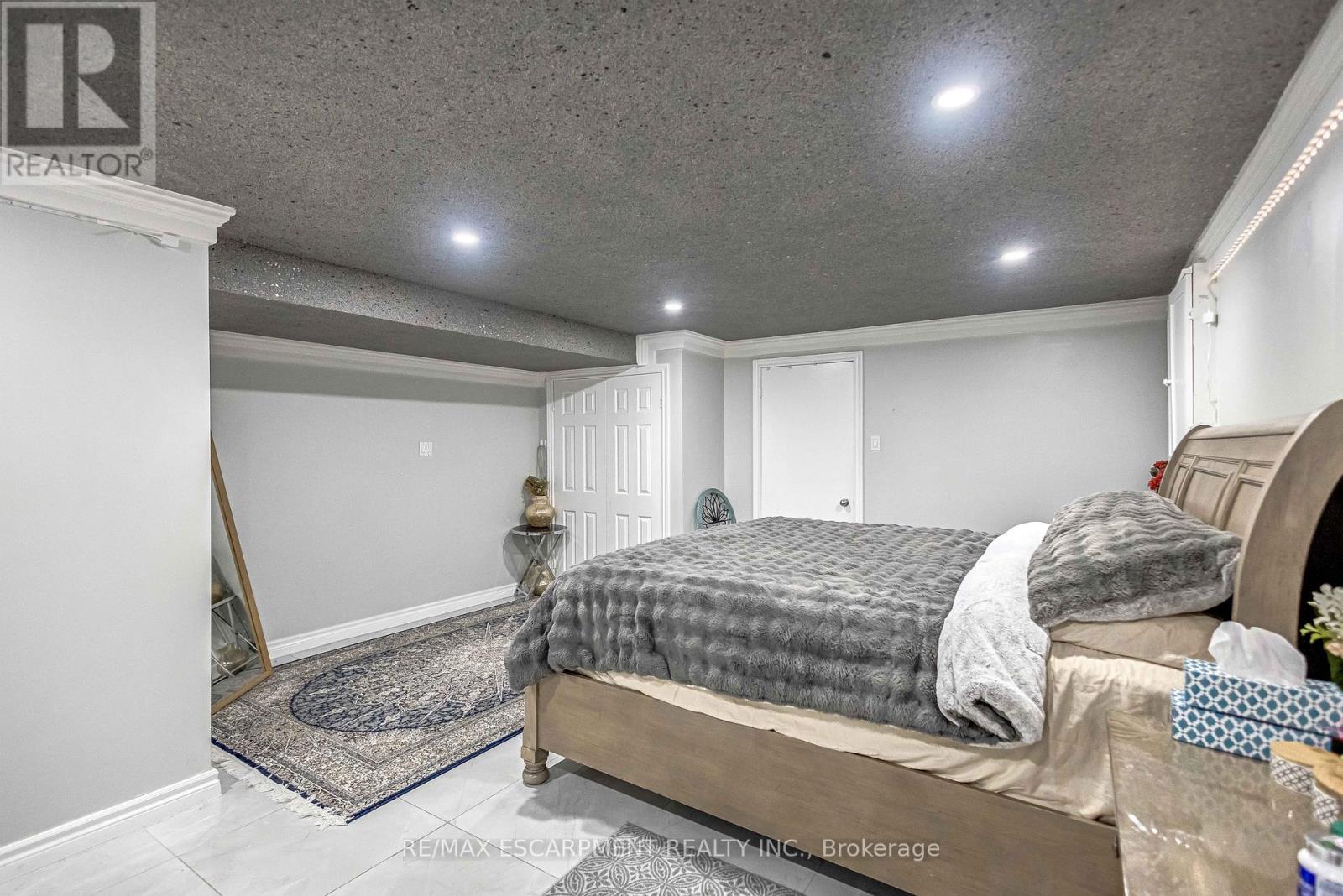 70 Ossington Drive, Hamilton, Ontario  L8W 3S4 - Photo 27 - X13084006