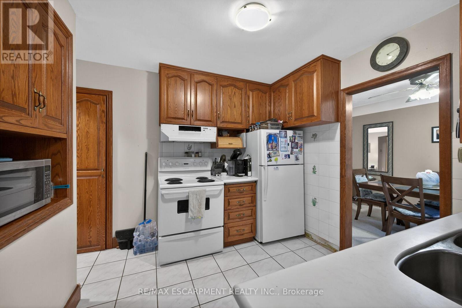 186 Seneca Avenue, Hamilton, Ontario  L9B 1M2 - Photo 12 - X13084008