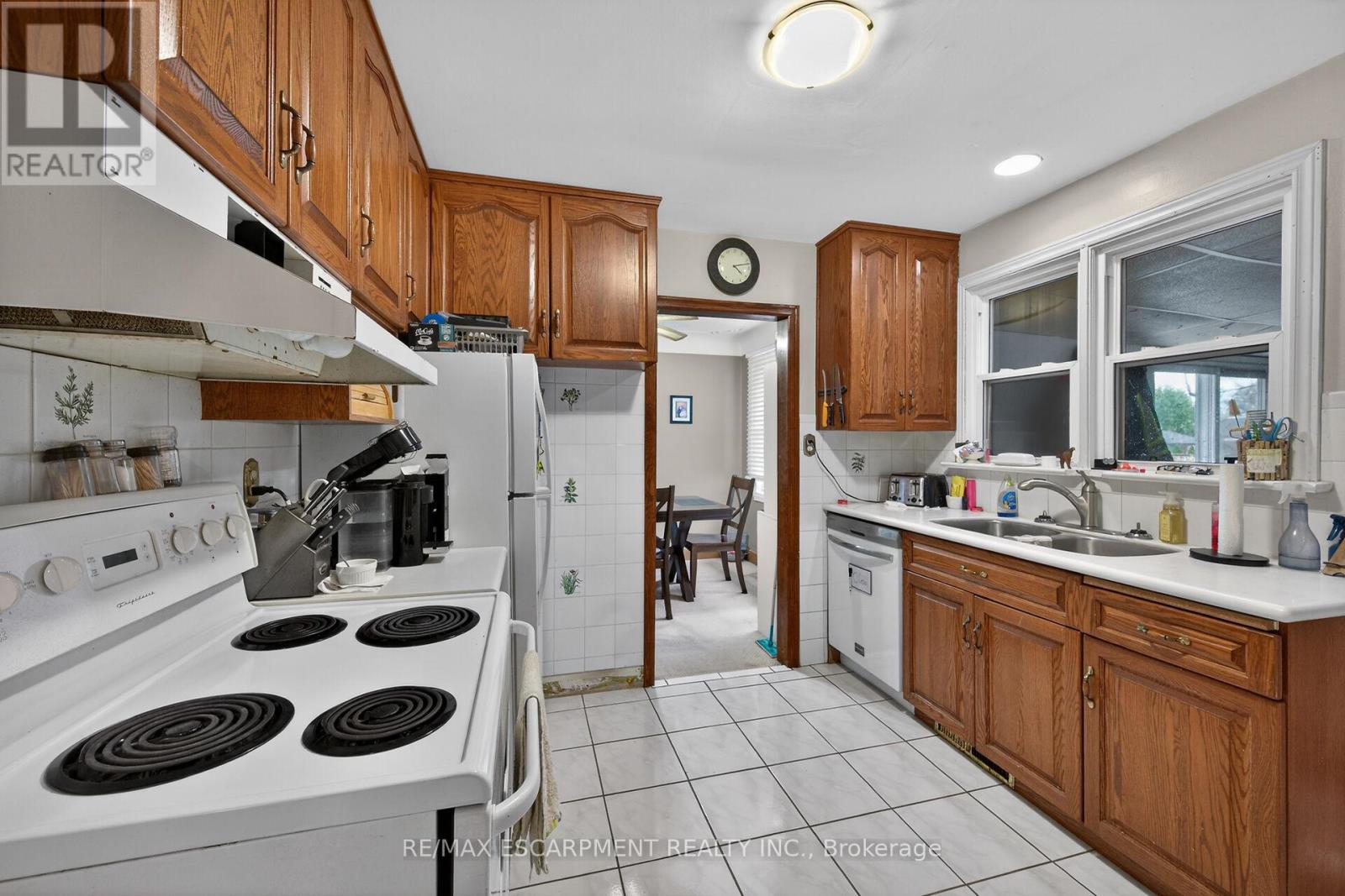 186 Seneca Avenue, Hamilton, Ontario  L9B 1M2 - Photo 13 - X13084008