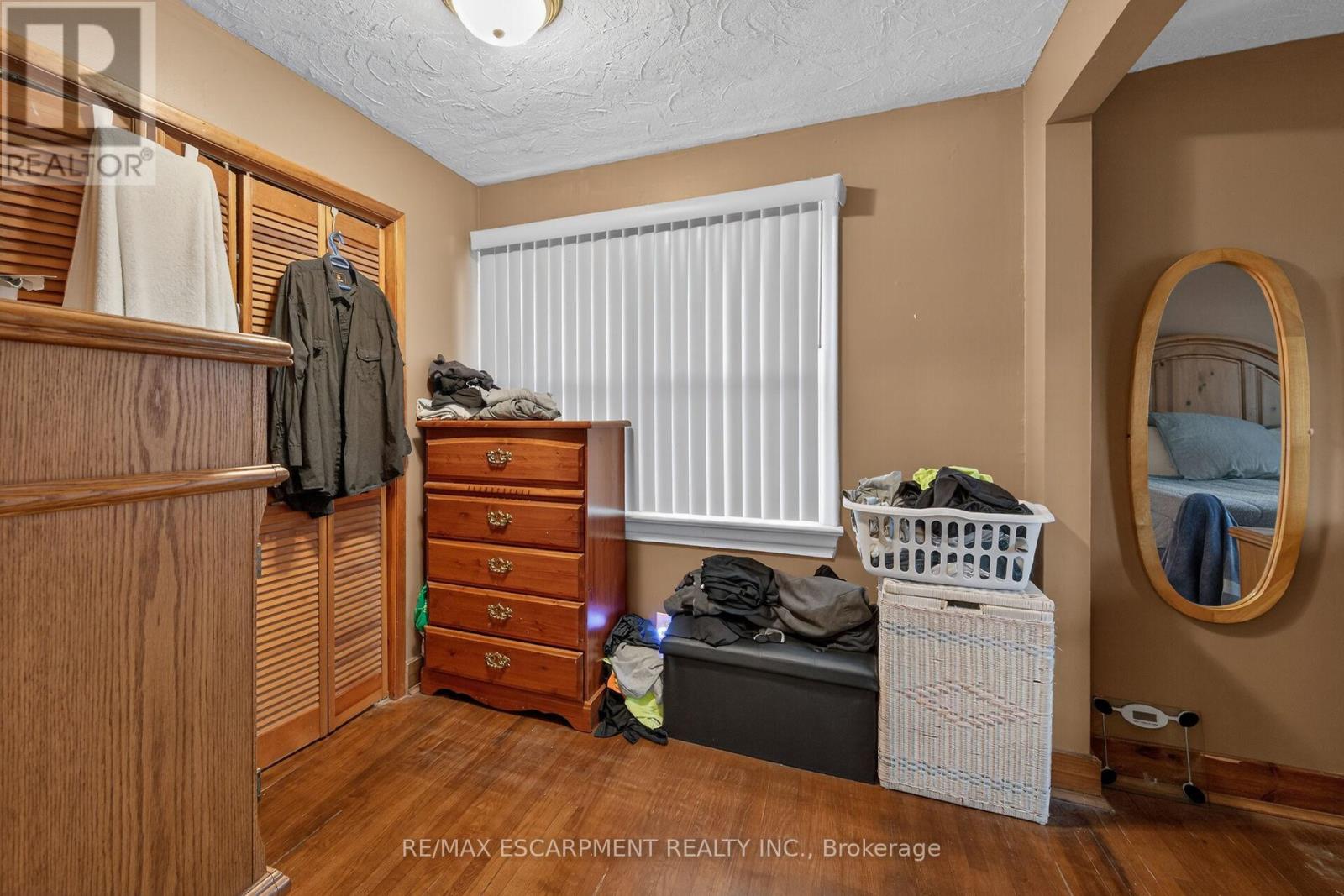 186 Seneca Avenue, Hamilton, Ontario  L9B 1M2 - Photo 17 - X13084008