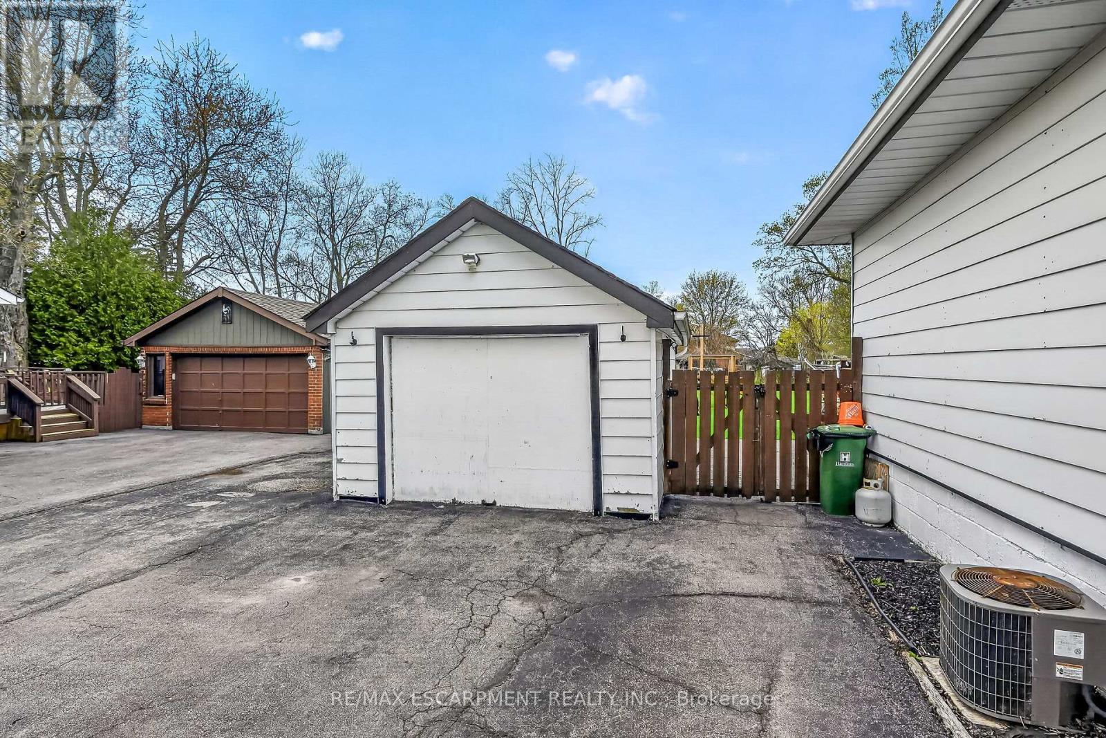 186 Seneca Avenue, Hamilton, Ontario  L9B 1M2 - Photo 45 - X13084008