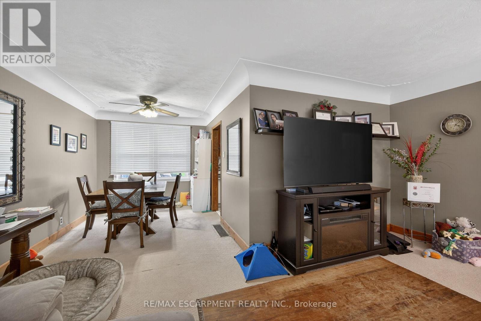 186 Seneca Avenue, Hamilton, Ontario  L9B 1M2 - Photo 7 - X13084008