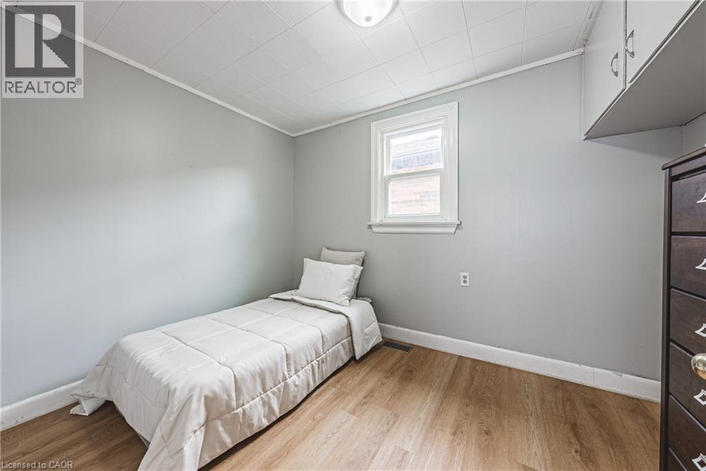 161 Ivon Avenue, Hamilton, Ontario  L8H 5S7 - Photo 9 - 40826922