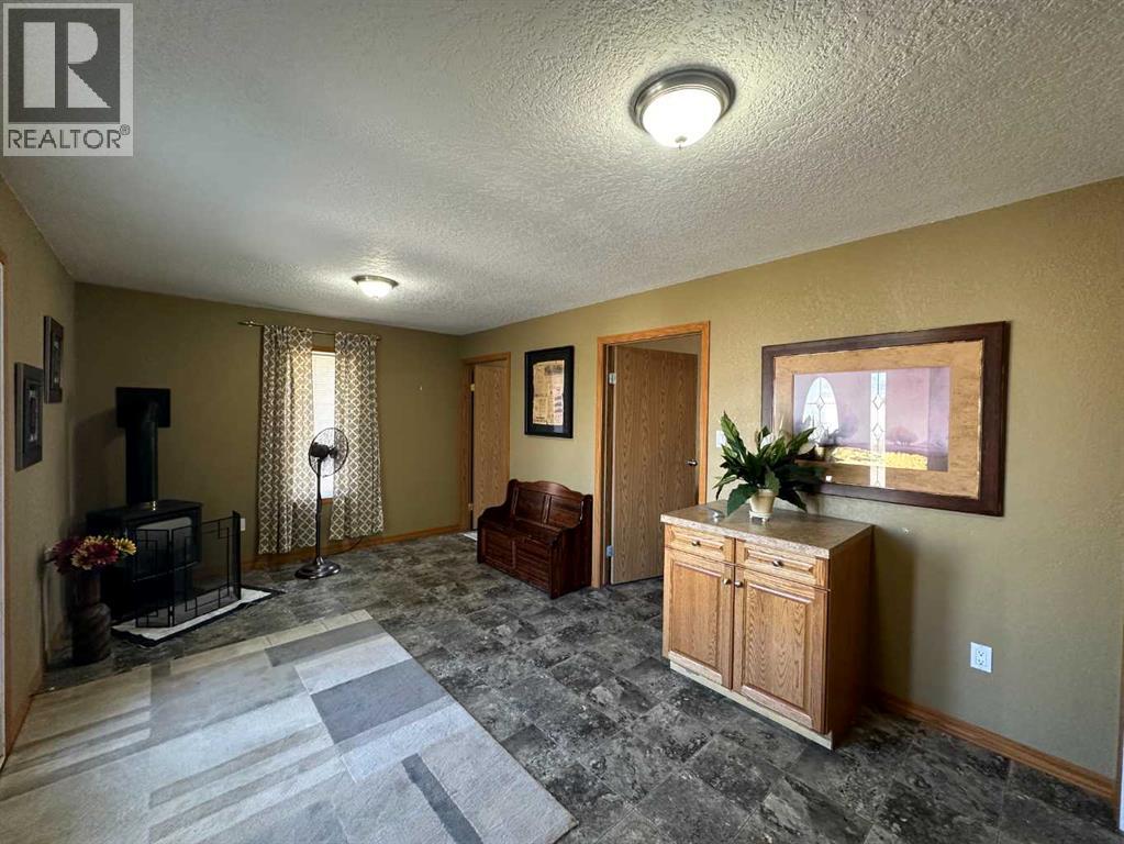 452 1st Street SW, Falher, Alberta  T0H 1M0 - Photo 2 - A2290996