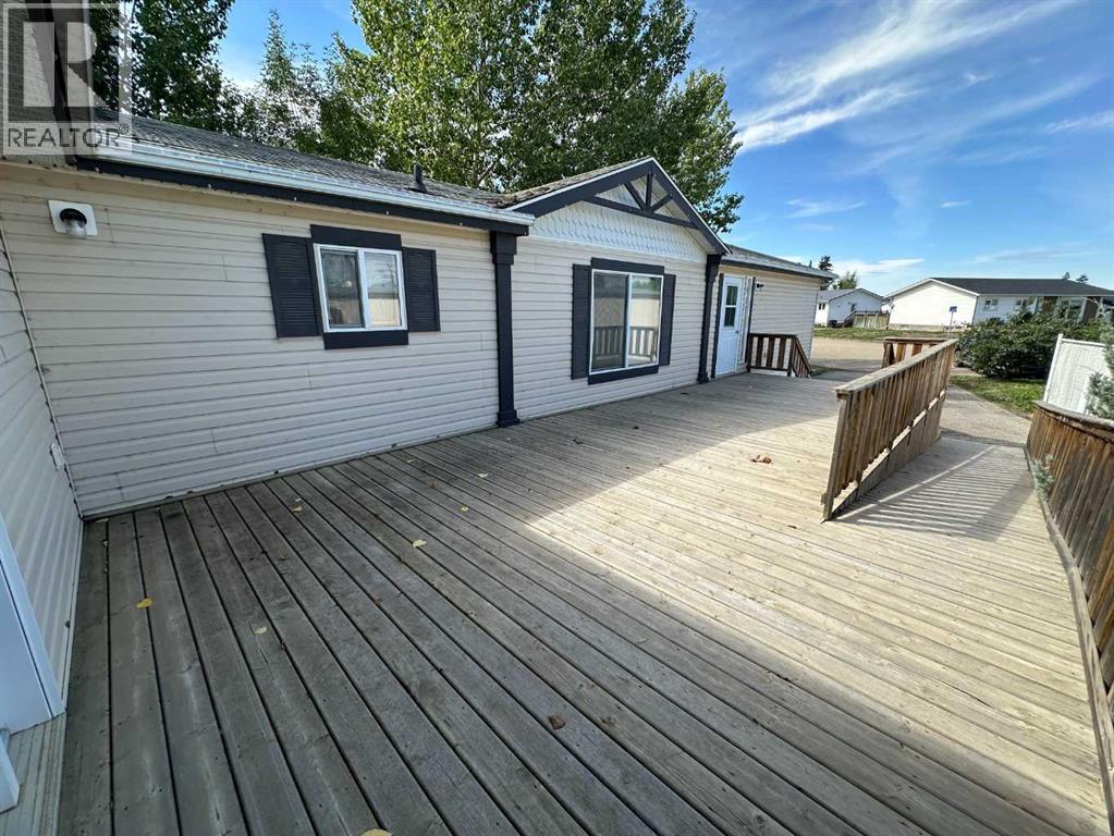 452 1st Street SW, Falher, Alberta  T0H 1M0 - Photo 38 - A2290996