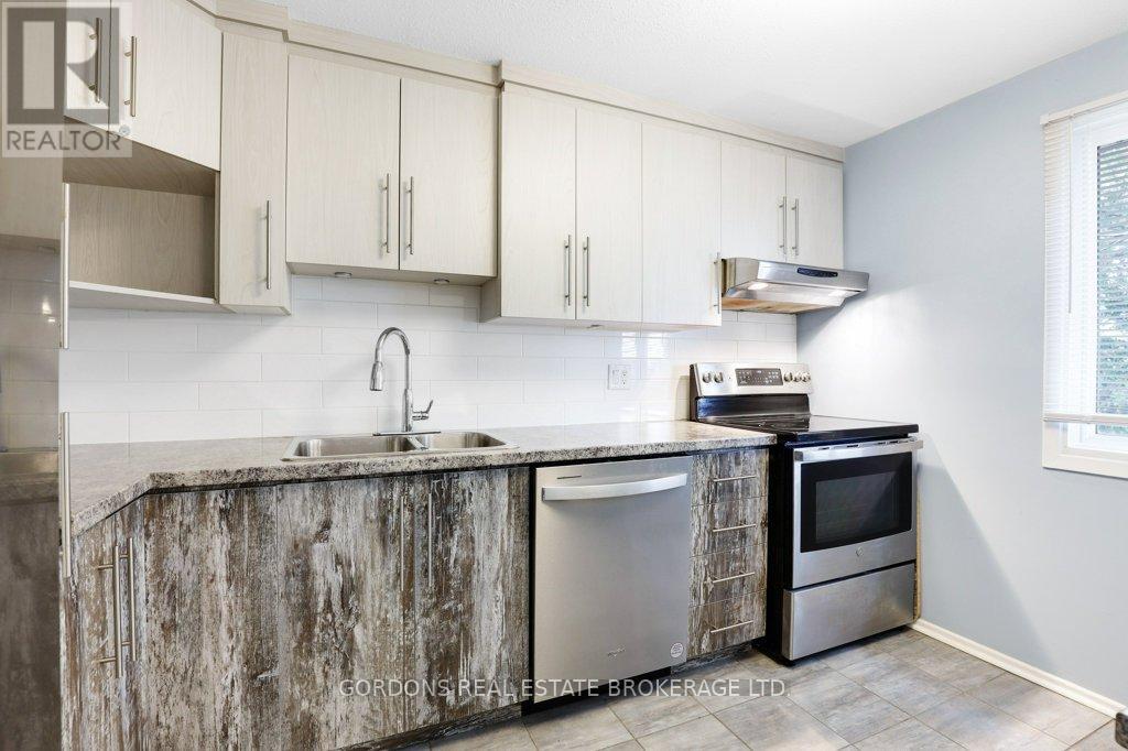 1562 Lassiter Terrace, Ottawa, Ontario  K1J 8N4 - Photo 17 - X13084228