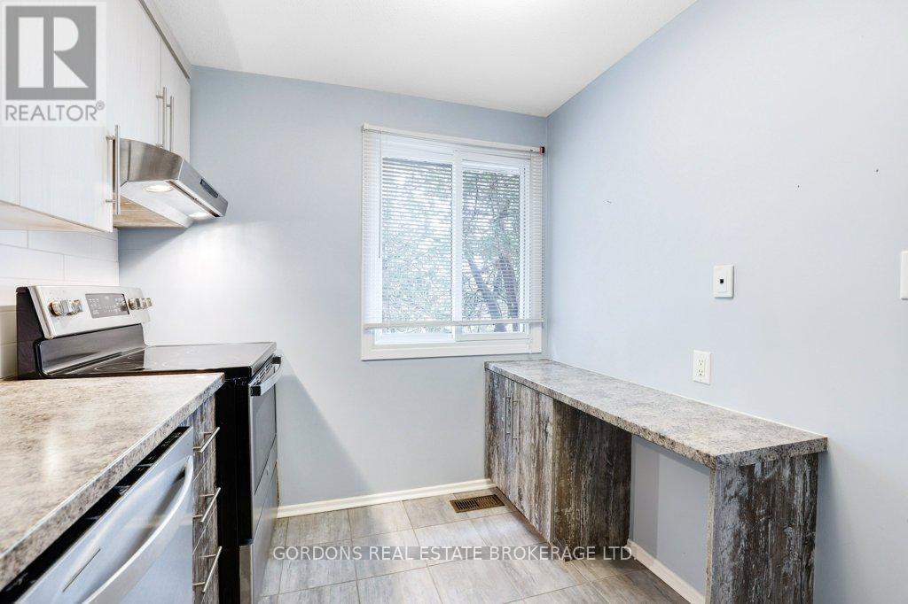 1562 Lassiter Terrace, Ottawa, Ontario  K1J 8N4 - Photo 18 - X13084228