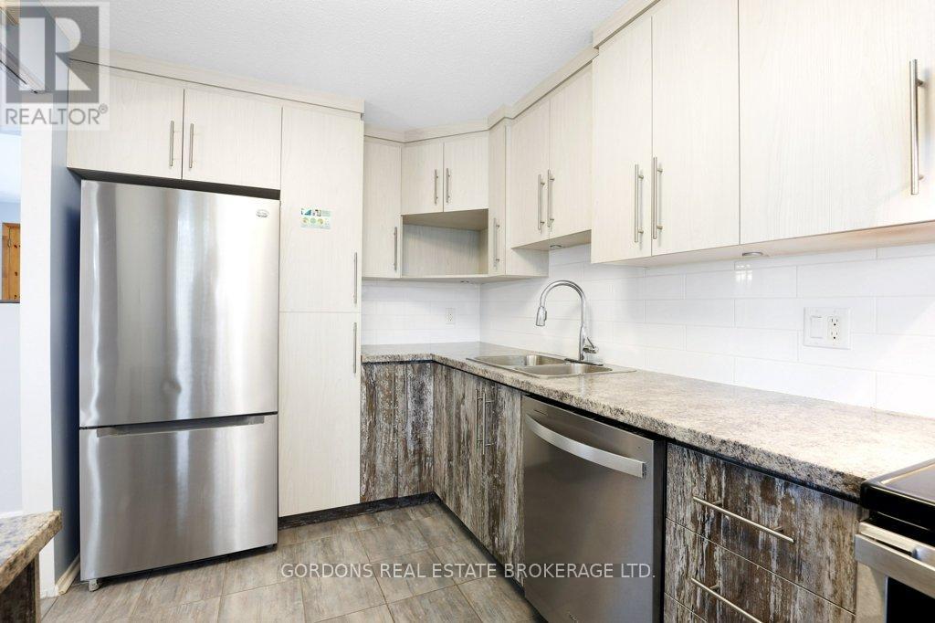 1562 Lassiter Terrace, Ottawa, Ontario  K1J 8N4 - Photo 19 - X13084228