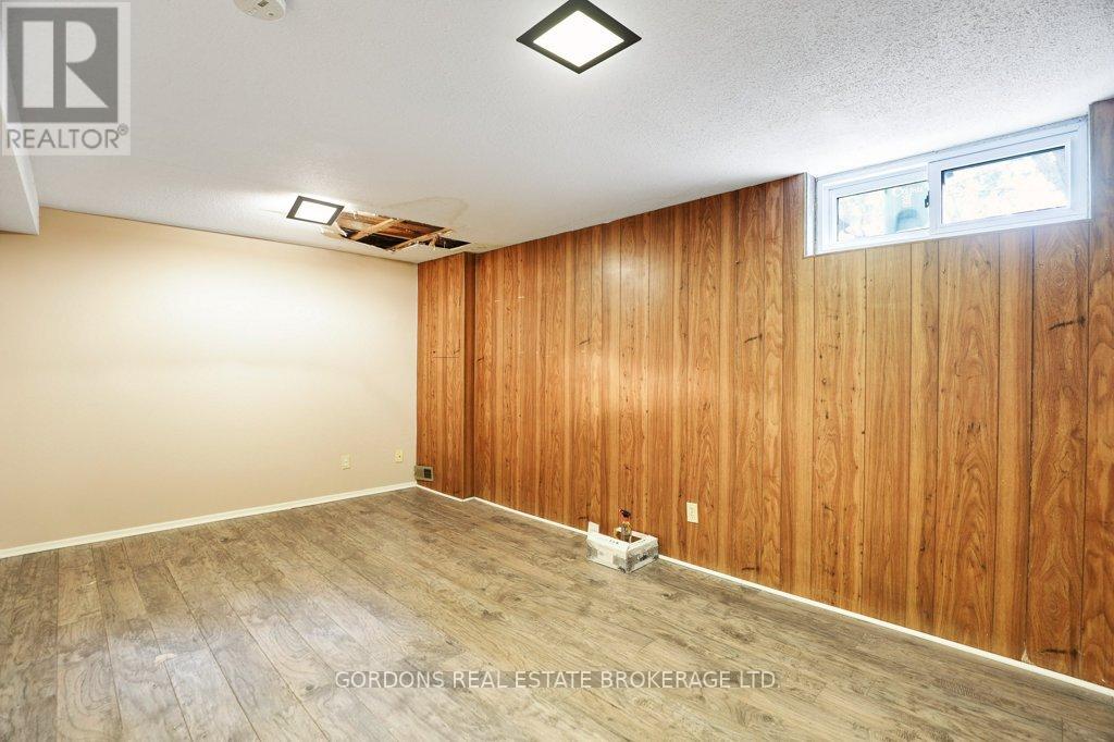 1562 Lassiter Terrace, Ottawa, Ontario  K1J 8N4 - Photo 29 - X13084228