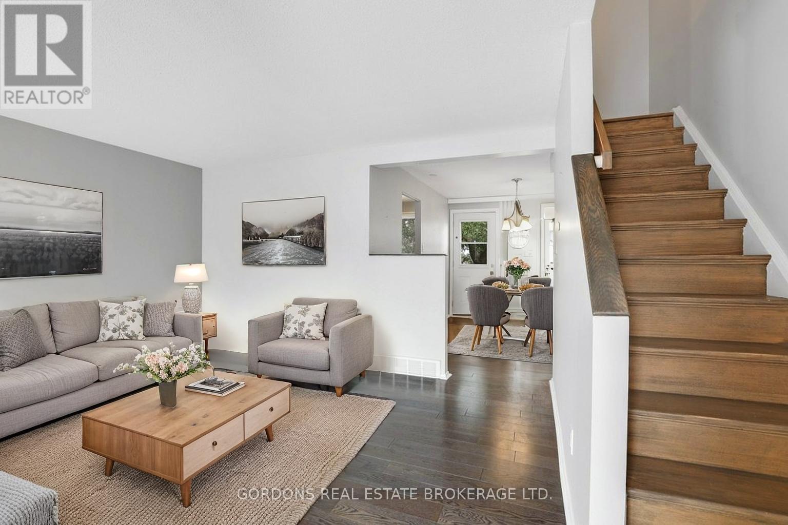 1562 Lassiter Terrace, Ottawa, Ontario  K1J 8N4 - Photo 4 - X13084228