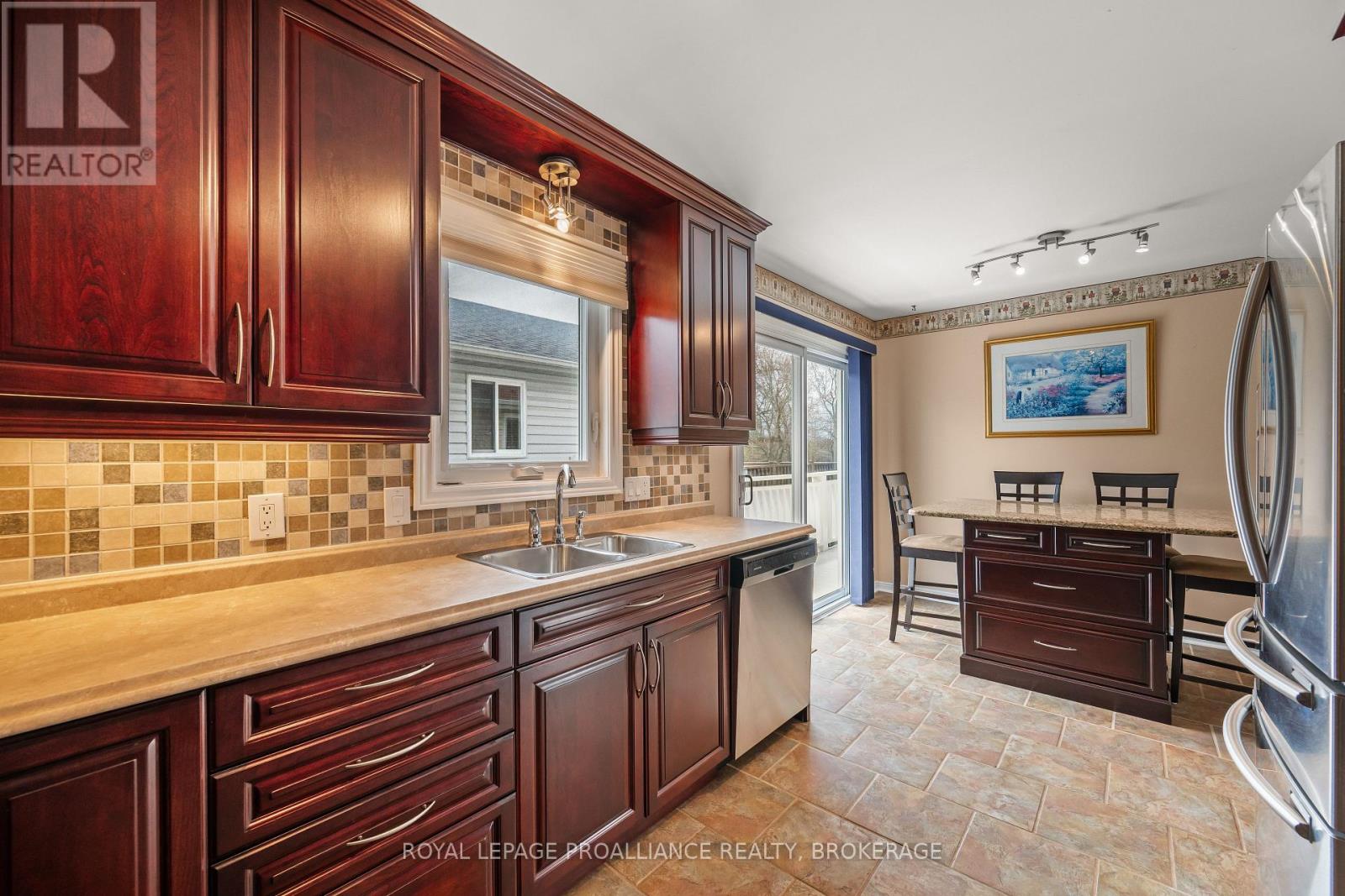 307 Amherst Drive, Loyalist, Ontario  K7N 1V3 - Photo 14 - X13084252