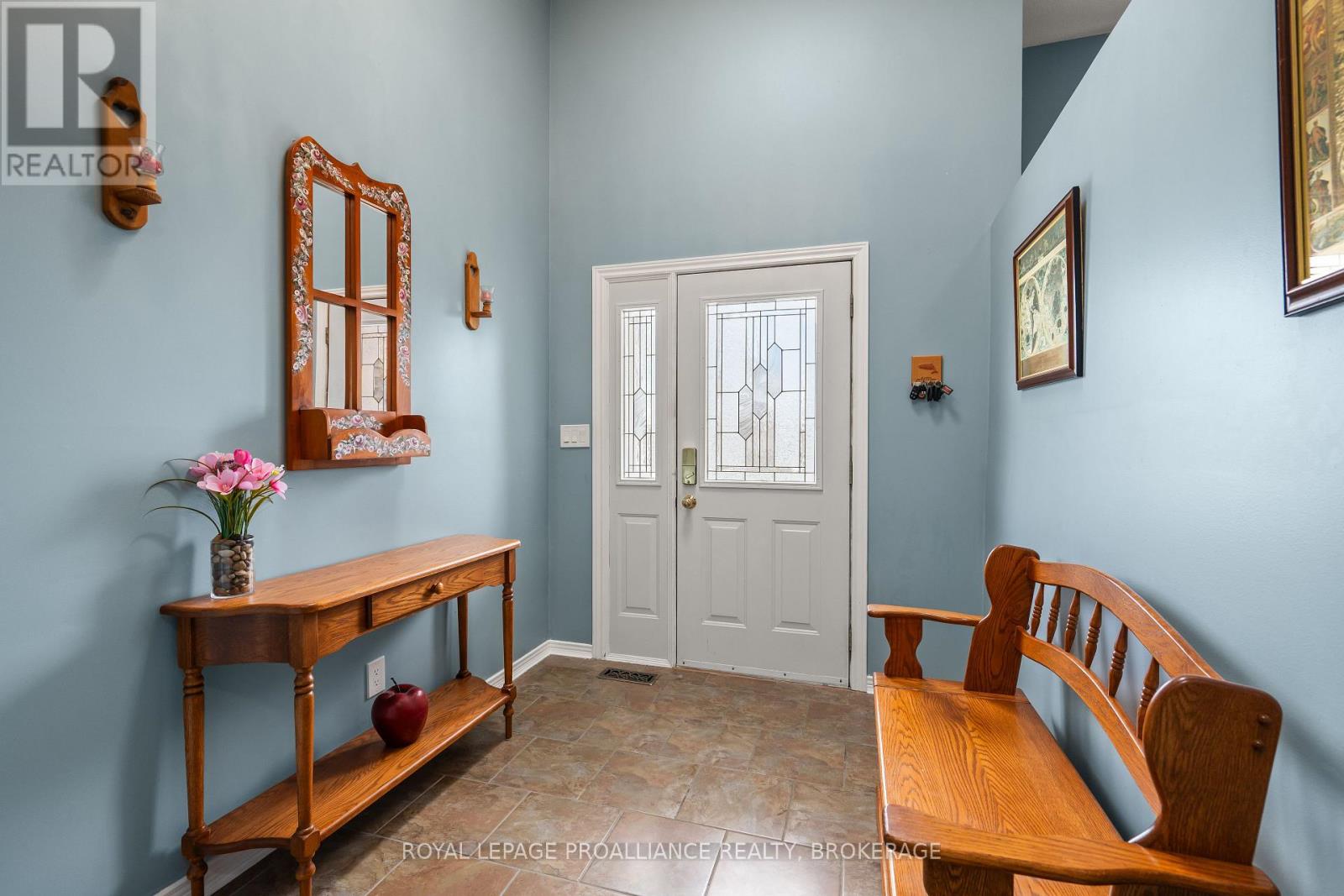 307 Amherst Drive, Loyalist, Ontario  K7N 1V3 - Photo 6 - X13084252