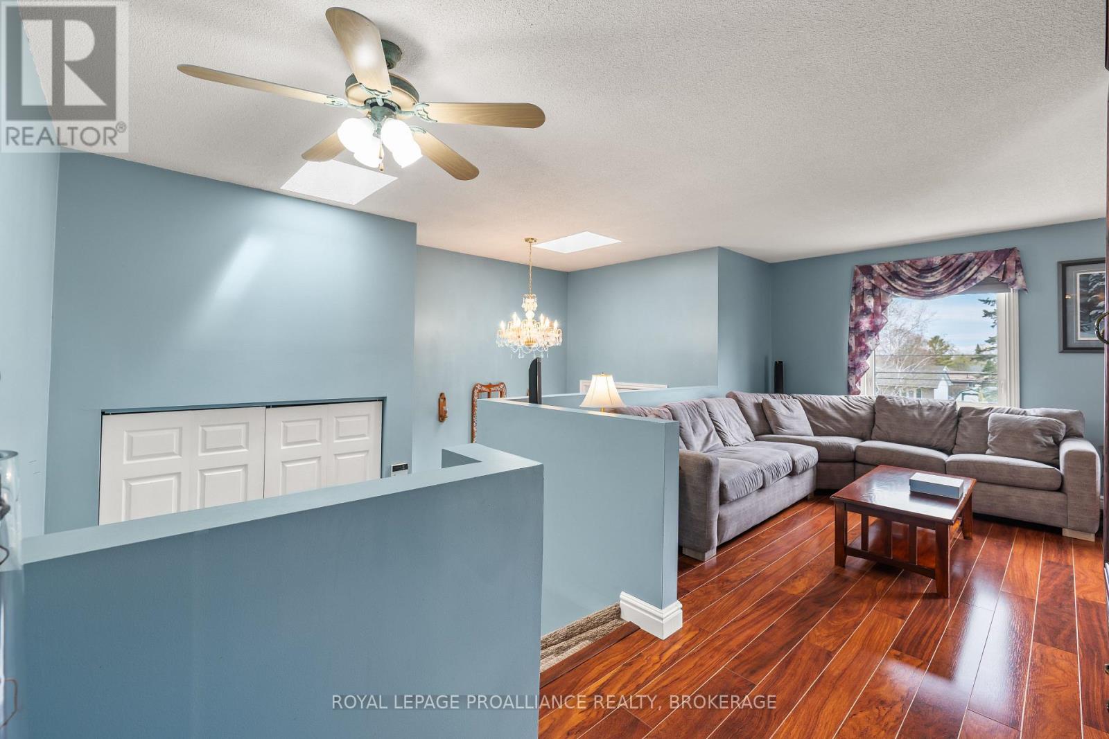 307 Amherst Drive, Loyalist, Ontario  K7N 1V3 - Photo 7 - X13084252