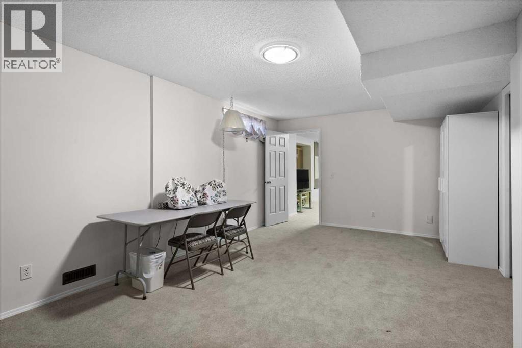 22 Varsity Estates Close NW, Calgary, Alberta  T3B 5J2 - Photo 36 - A2288506