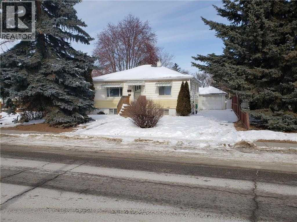 428 32 Avenue NW, Calgary, Alberta  T2M 2P9 - Photo 3 - A2296869