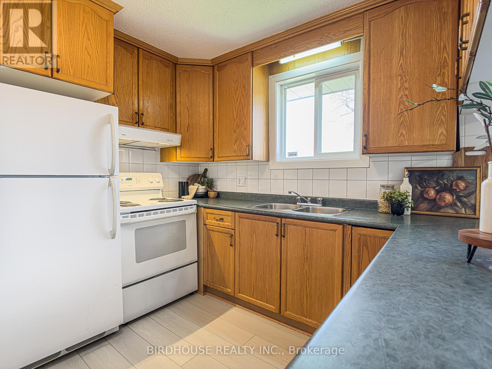 64 George Street W, Kawartha Lakes, Ontario  K9V 5H9 - Photo 10 - X13084318