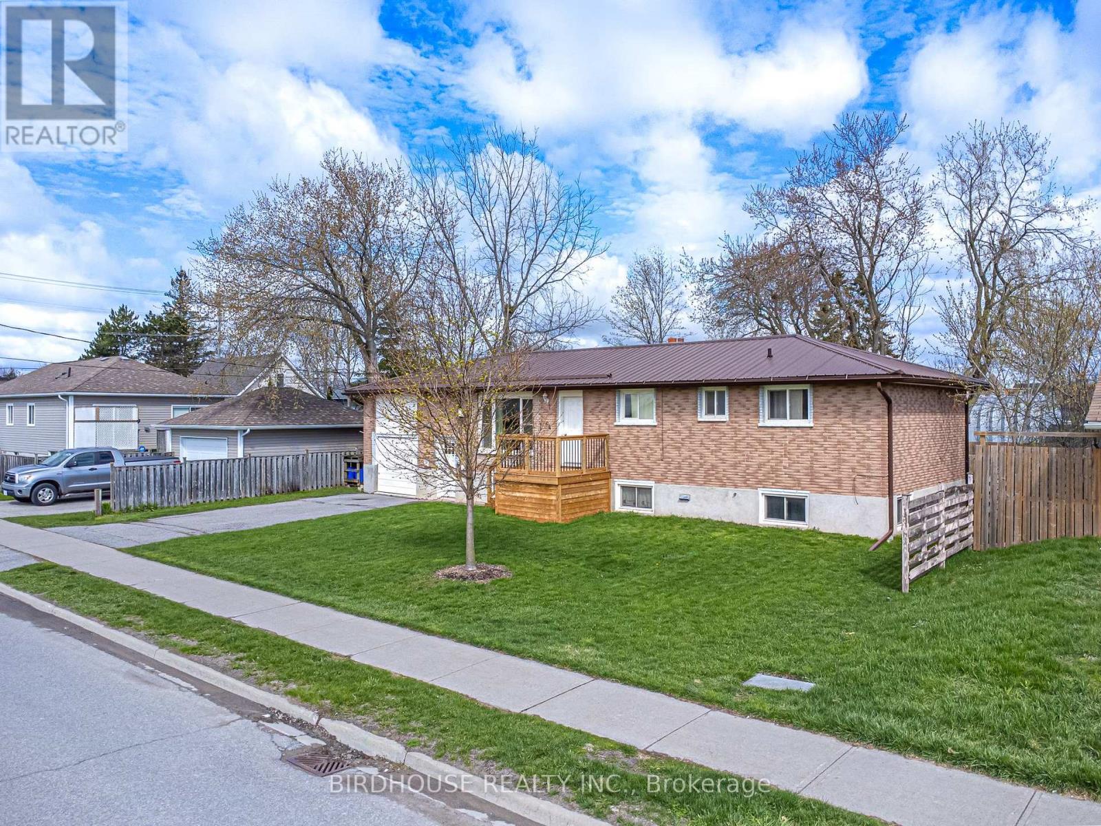 64 George Street W, Kawartha Lakes, Ontario  K9V 5H9 - Photo 2 - X13084318