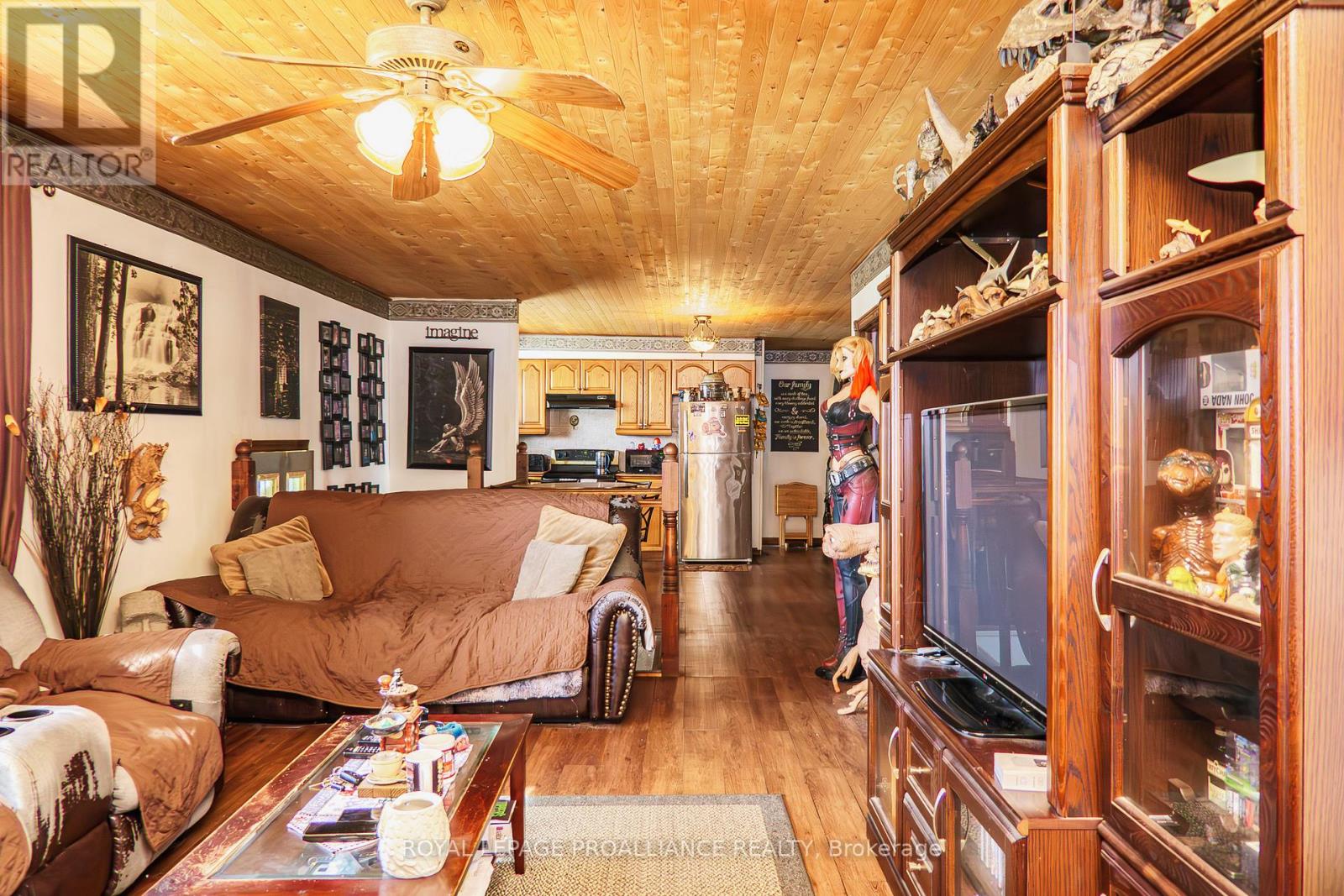 84 Heber Street, Quinte West (Trenton Ward), Ontario  K8V 1N3 - Photo 12 - X13084352