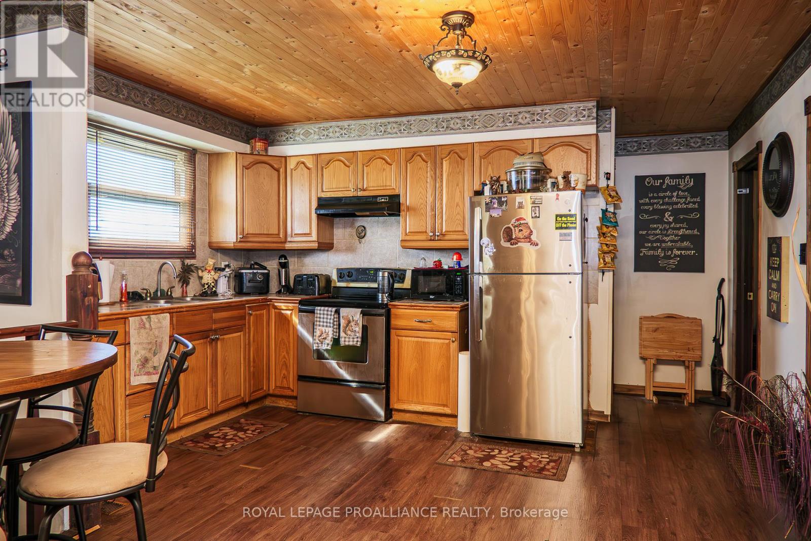 84 Heber Street, Quinte West (Trenton Ward), Ontario  K8V 1N3 - Photo 14 - X13084352
