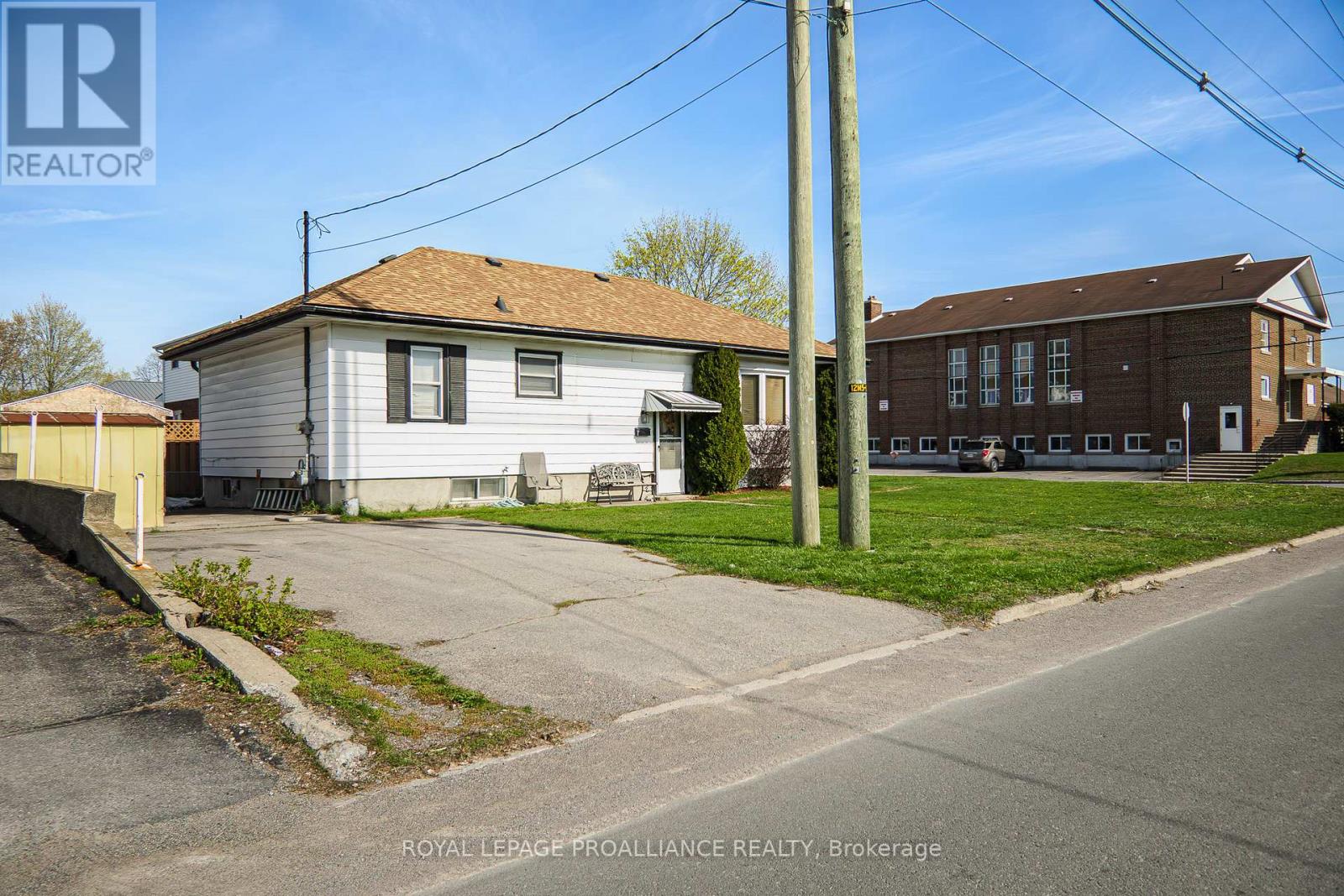 84 Heber Street, Quinte West (Trenton Ward), Ontario  K8V 1N3 - Photo 4 - X13084352