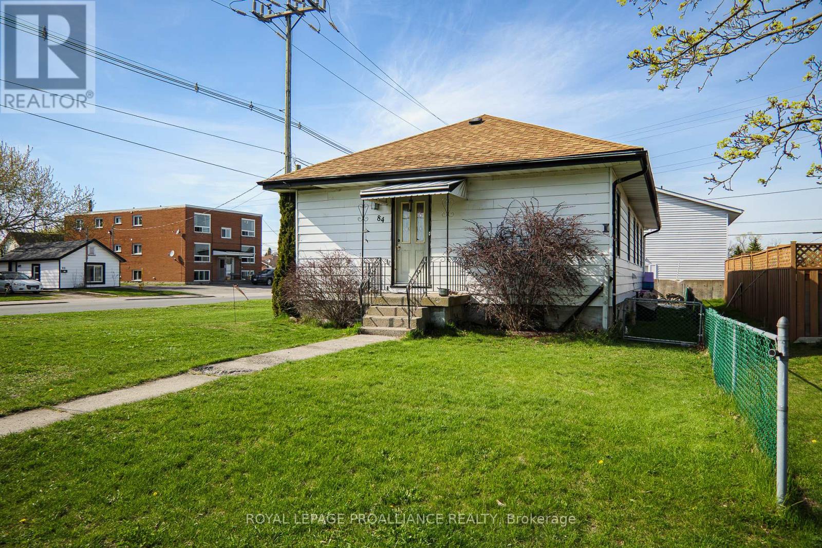 84 Heber Street, Quinte West (Trenton Ward), Ontario  K8V 1N3 - Photo 5 - X13084352