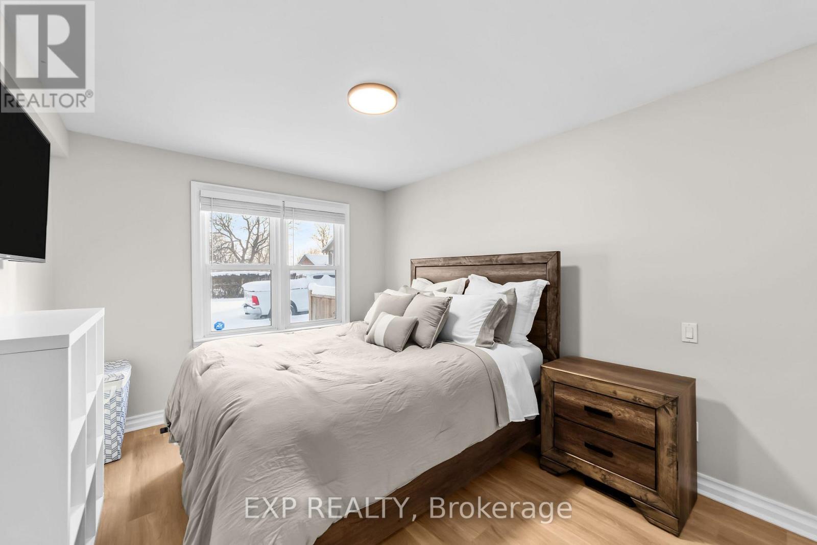 5051 Wellington Road S, London South, Ontario  N6E 3X9 - Photo 13 - X13084418