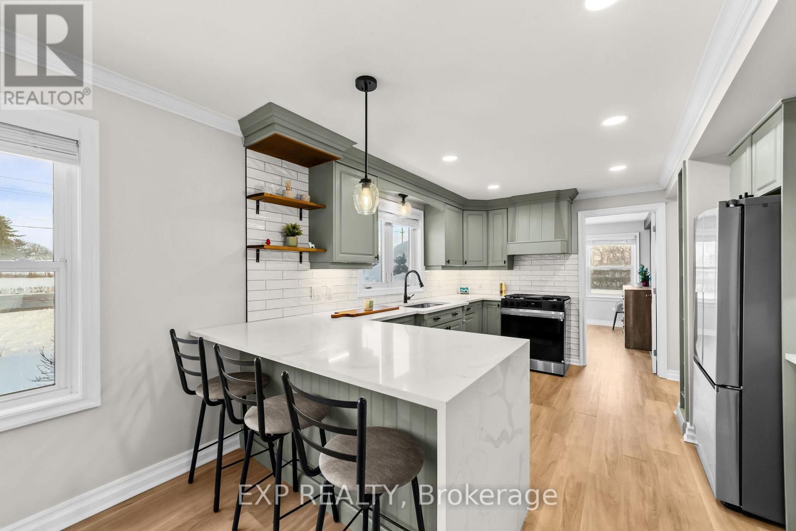 5051 Wellington Road S, London South, Ontario  N6E 3X9 - Photo 3 - X13084418