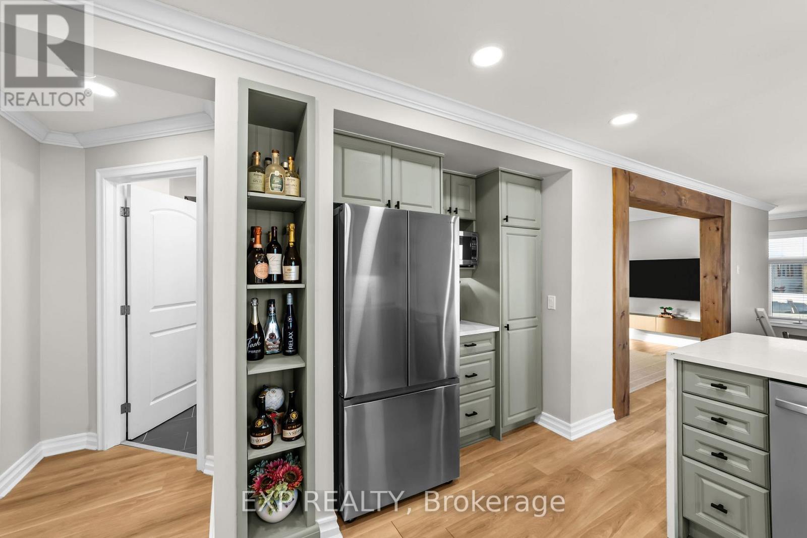 5051 Wellington Road S, London South, Ontario  N6E 3X9 - Photo 7 - X13084418
