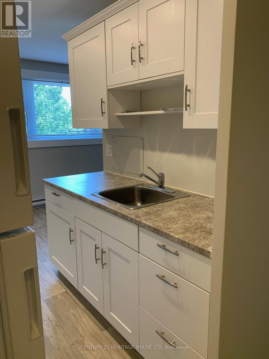10 - 51 Chesterfield Avenue, London South, Ontario  N5Z 3M9 - Photo 3 - X13084514